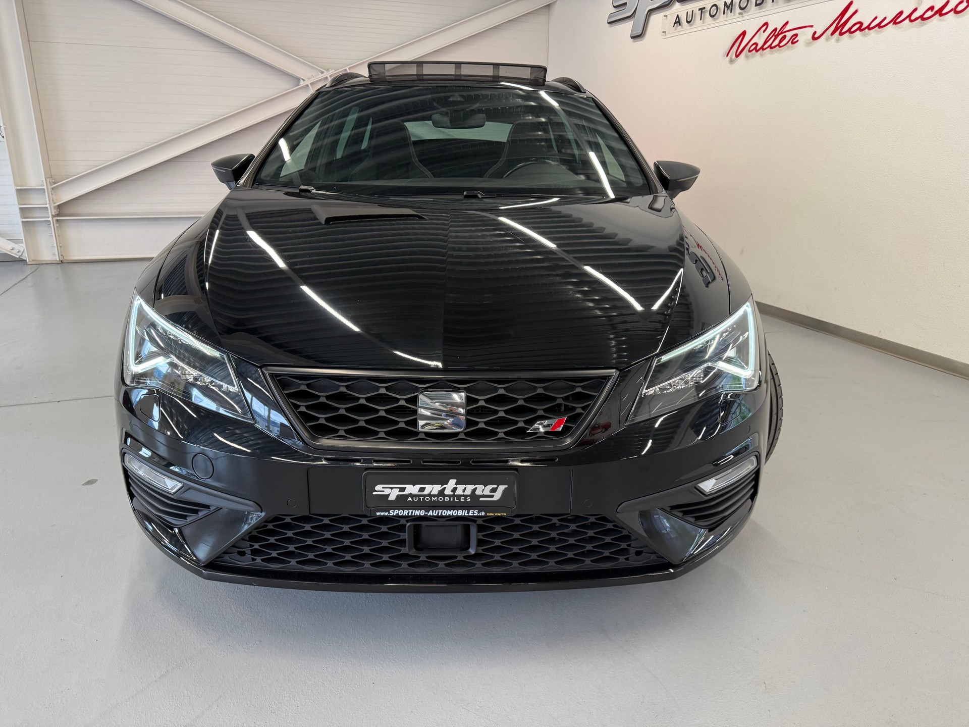 SEAT Leon ST 2.0 TSI Cupra 300 4 Drive DSG-image-6
