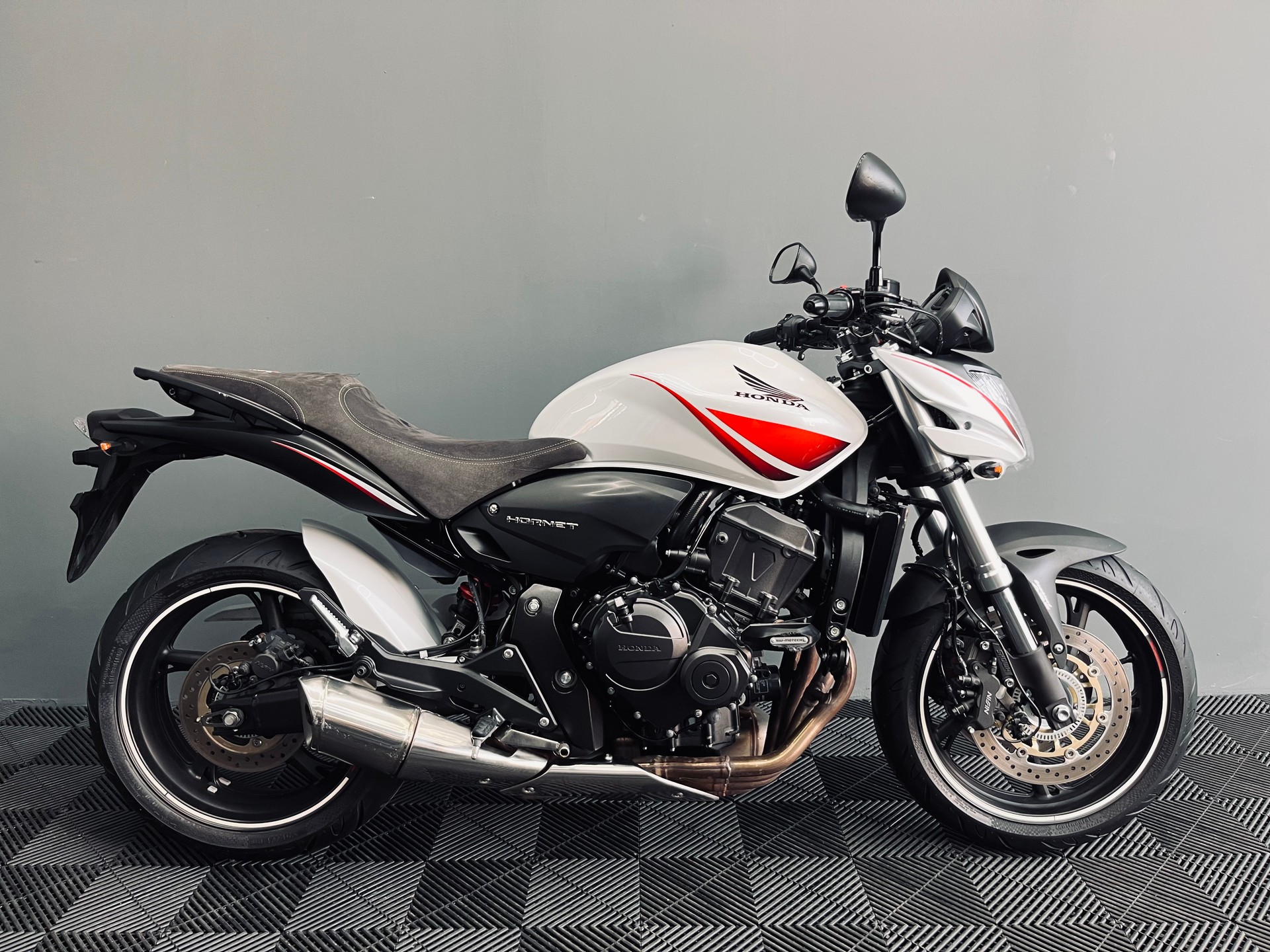 HONDA CB 600 F ABS Hornet-image-1