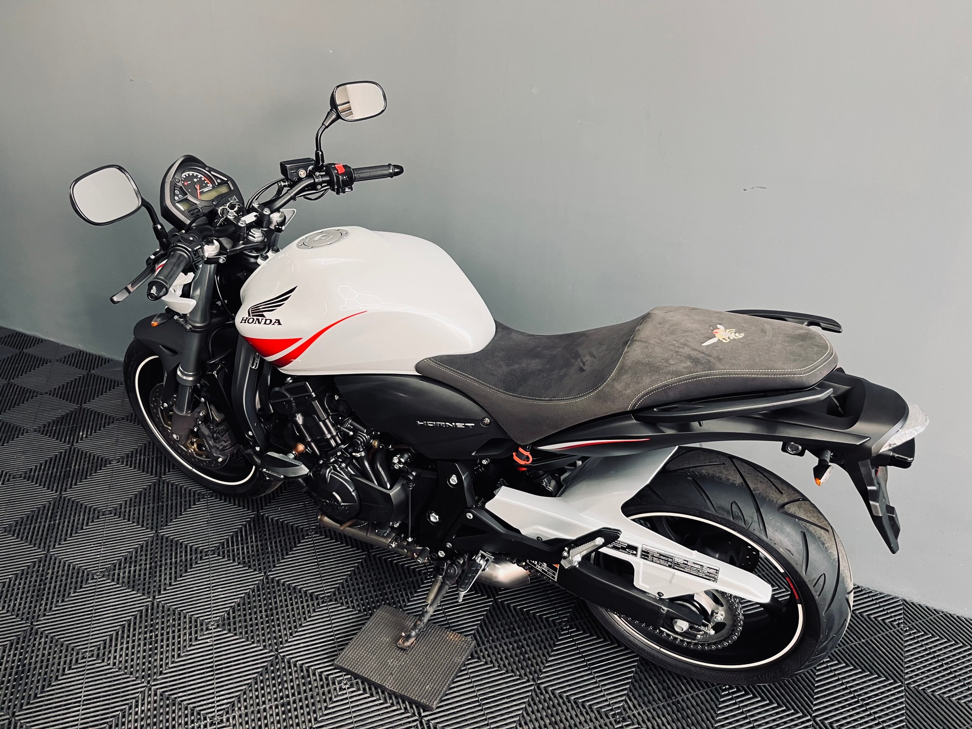 HONDA CB 600 F ABS Hornet-image-7