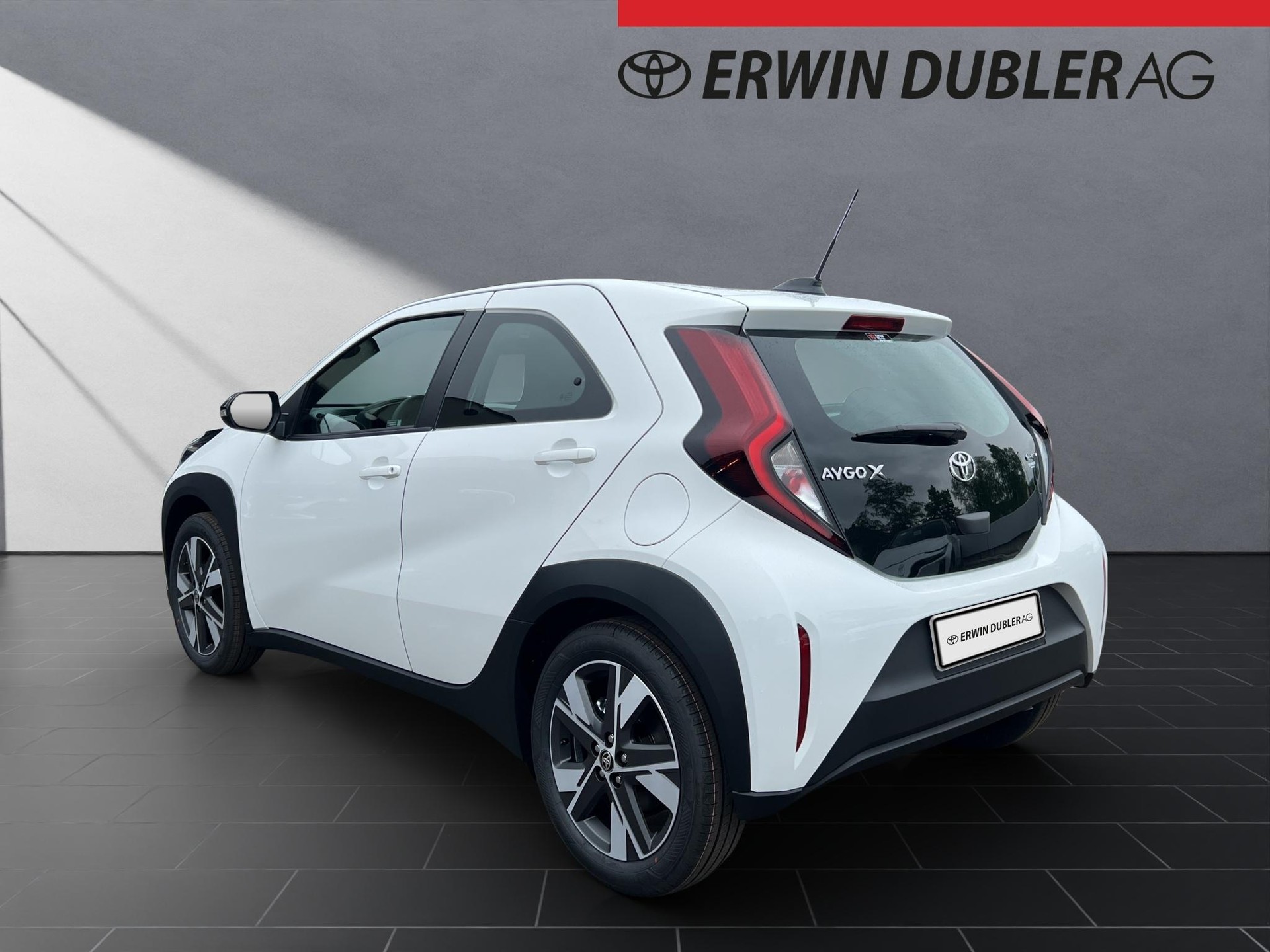 TOYOTA Aygo X 1.5 VVT-i HSD Comfort-showroom-element-2