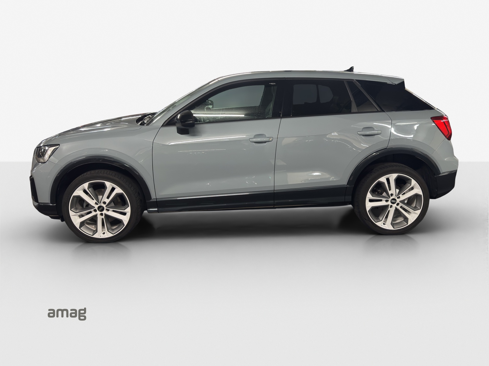 AUDI Q2 40 TFSI advanced Attraction quattro S-tronic-showroom-element-1