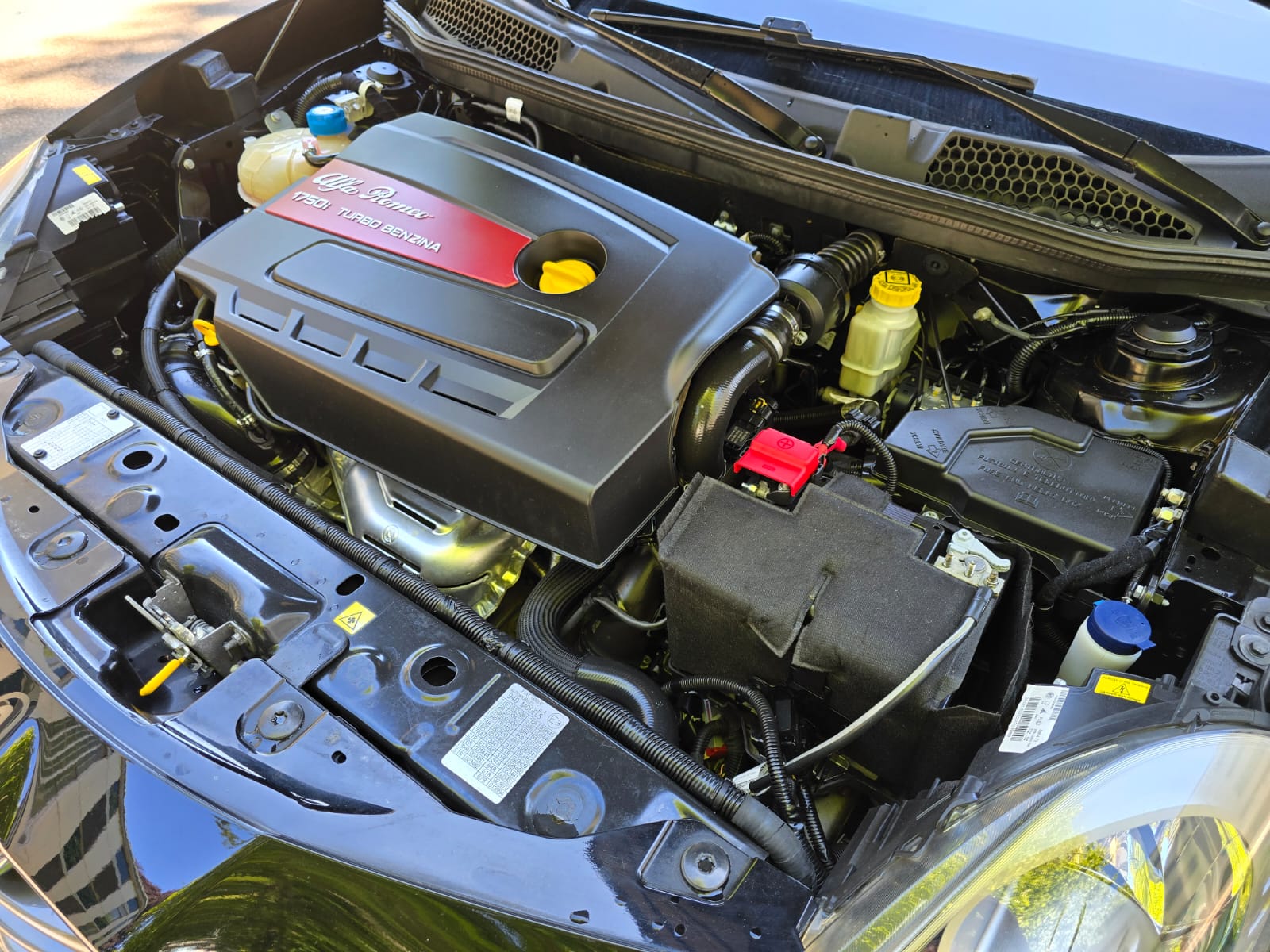 ALFA ROMEO Giulietta 1750 TBi Quadrifoglio Verde TCT-image-26