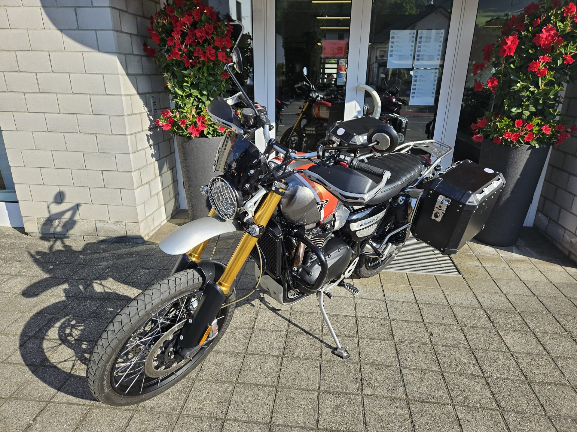 TRIUMPH Scrambler 1200 XE-image-3