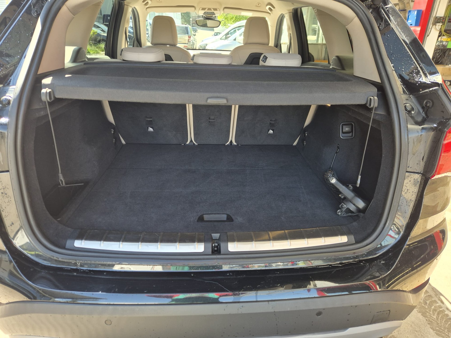 BMW X1 xDrive 20i xLine Steptronic-image-4
