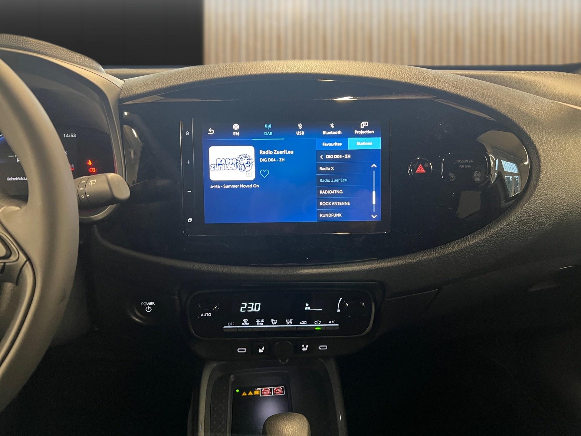 TOYOTA Aygo X 1.5 Trend e-CVT-image-12