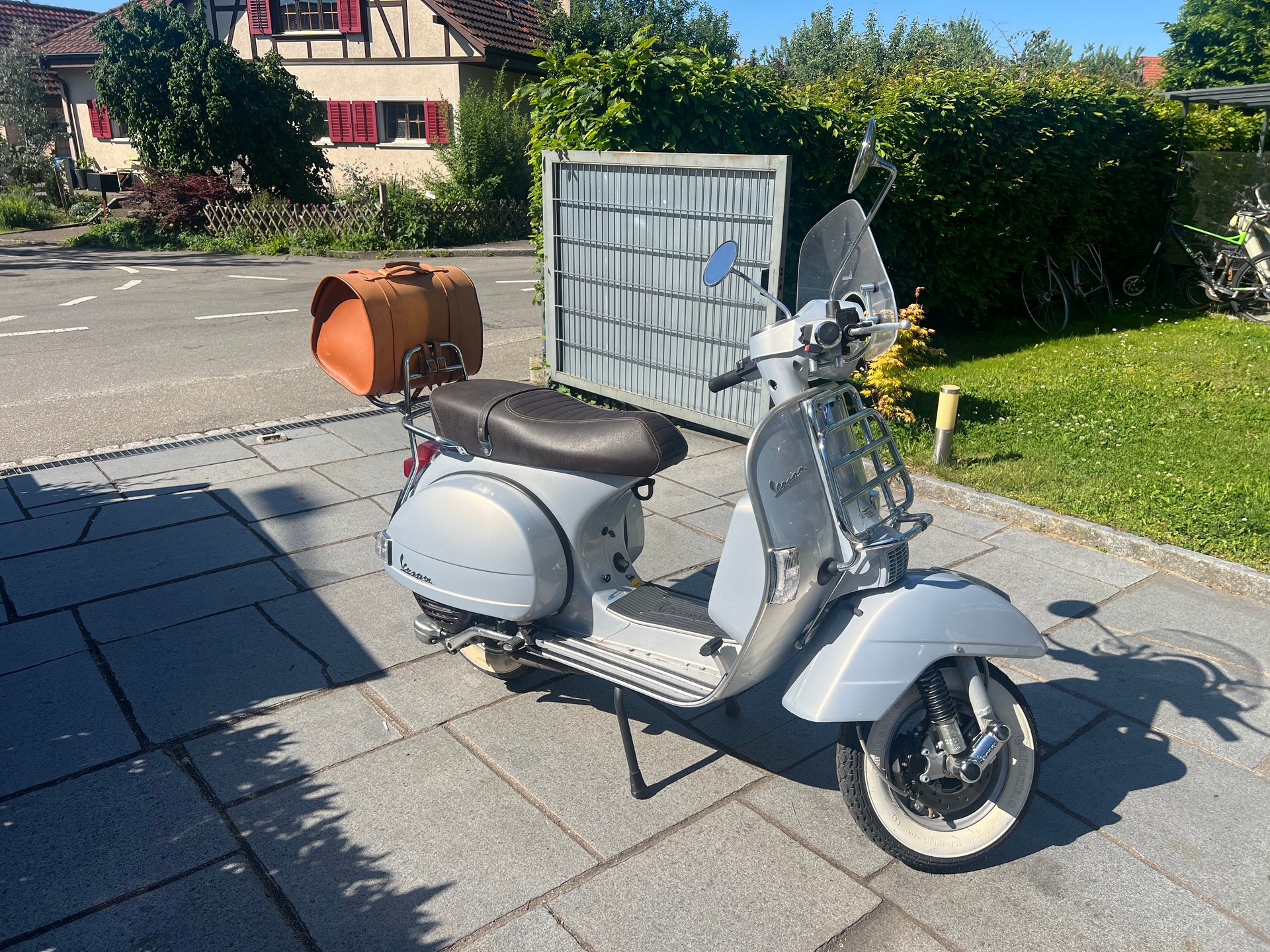 PIAGGIO Vespa PX 125 Touring-image-1