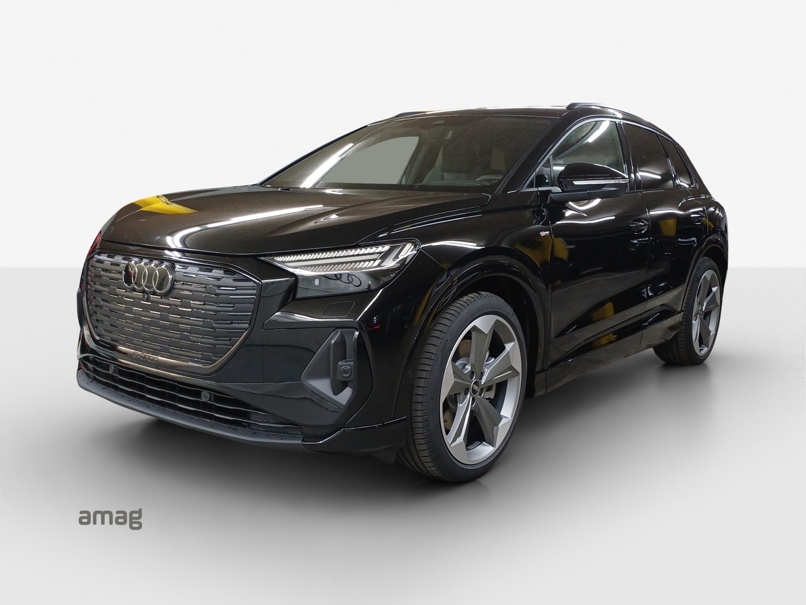 AUDI Q4 e-tron 45 quattro