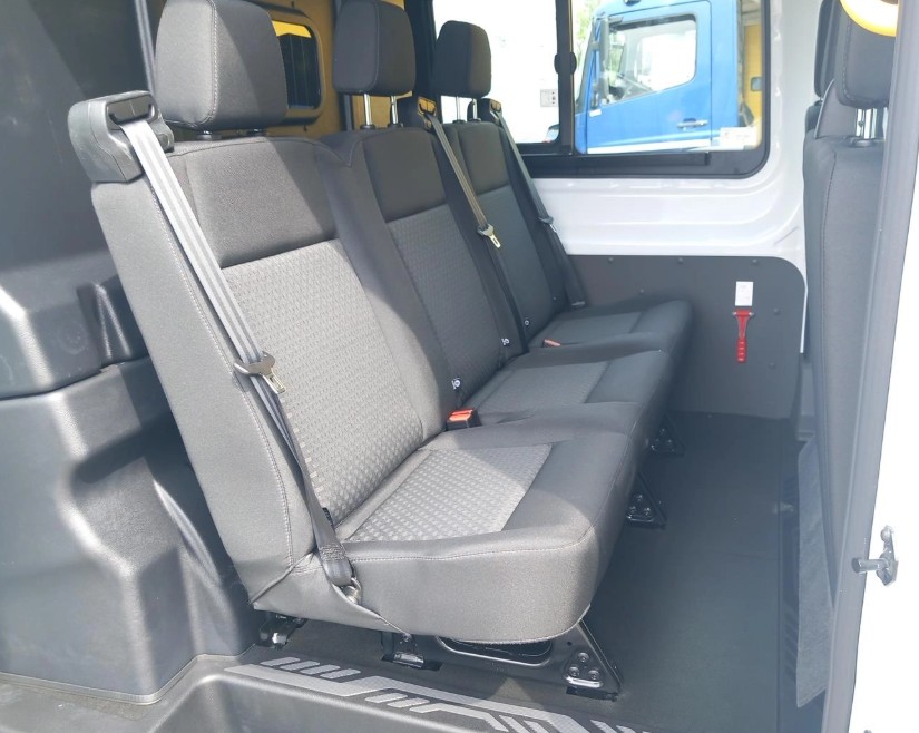 FORD Transit Van 350 L4 Trend 2.0 TDCi 165 RWD-image-14