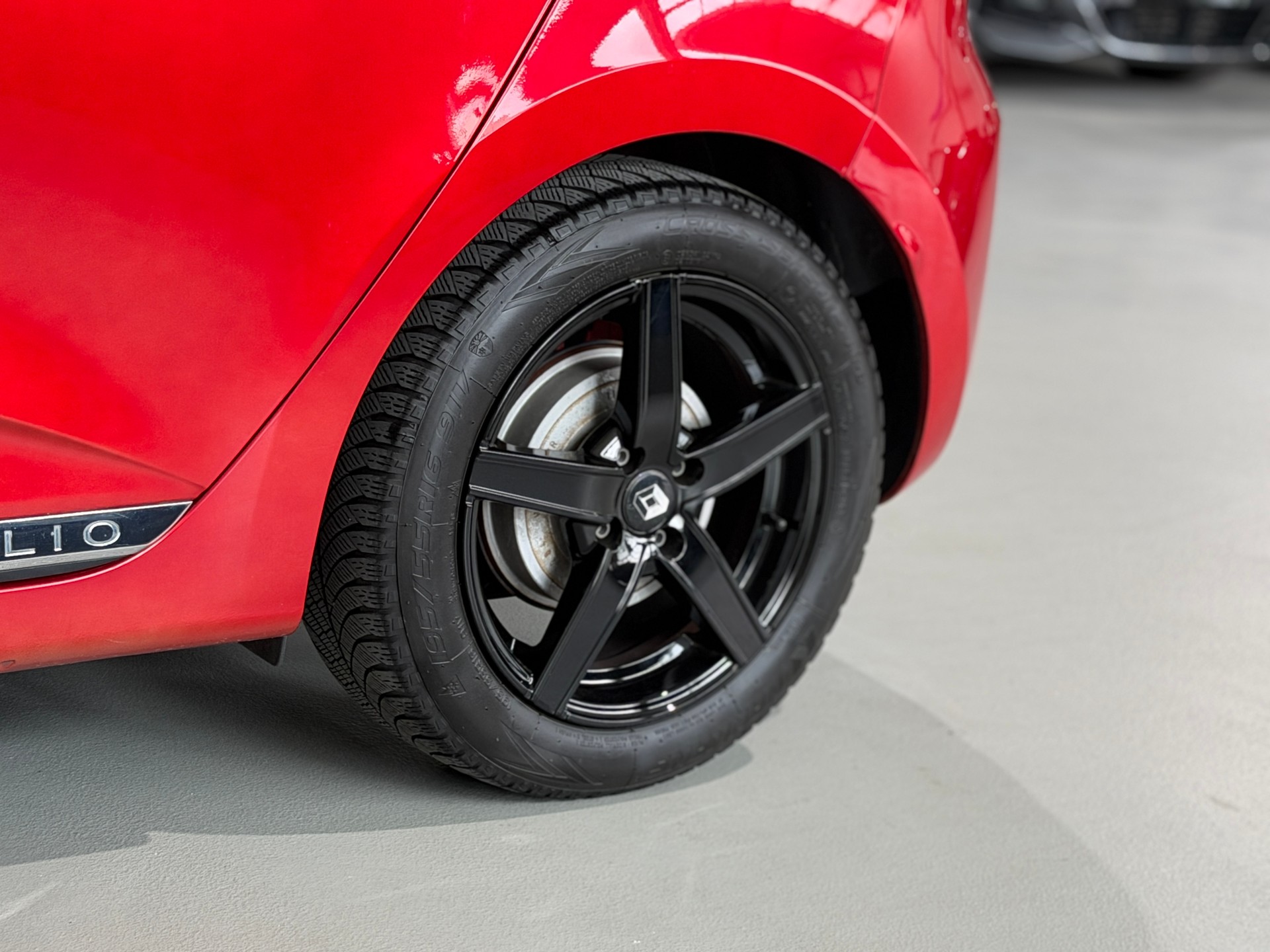 RENAULT Clio 1.6 E-Tech Business (CH)-image-15