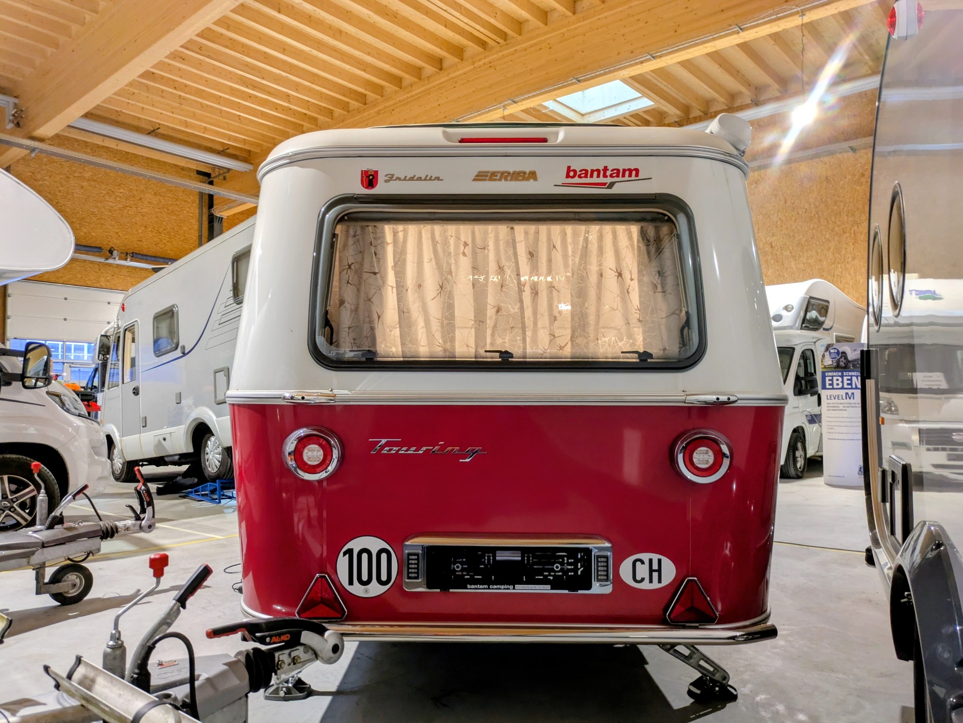 ERIBA 430 Touring Tango Red Edition-showroom-element-1