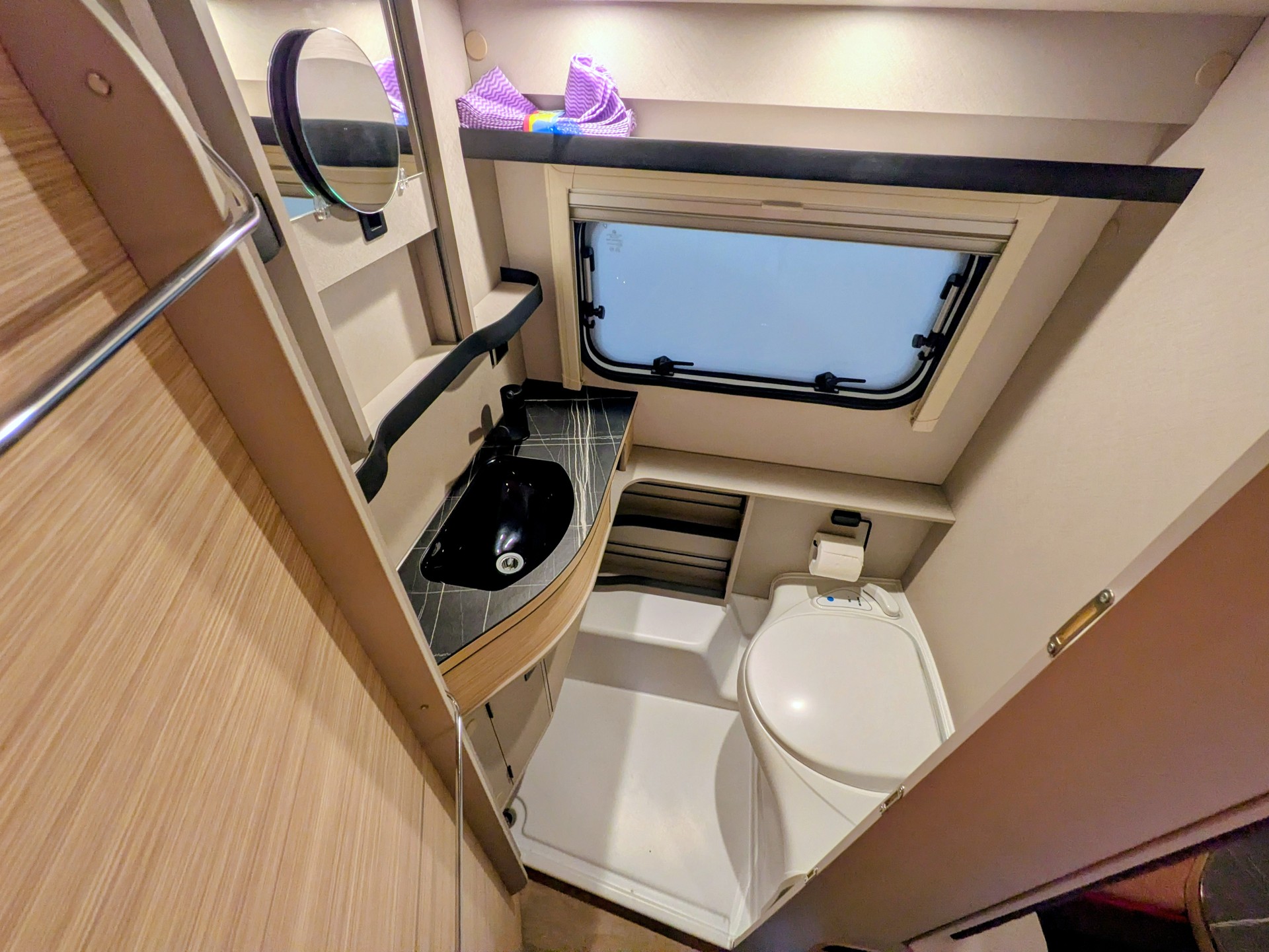 ERIBA 430 Touring Tango Red Edition-image-10