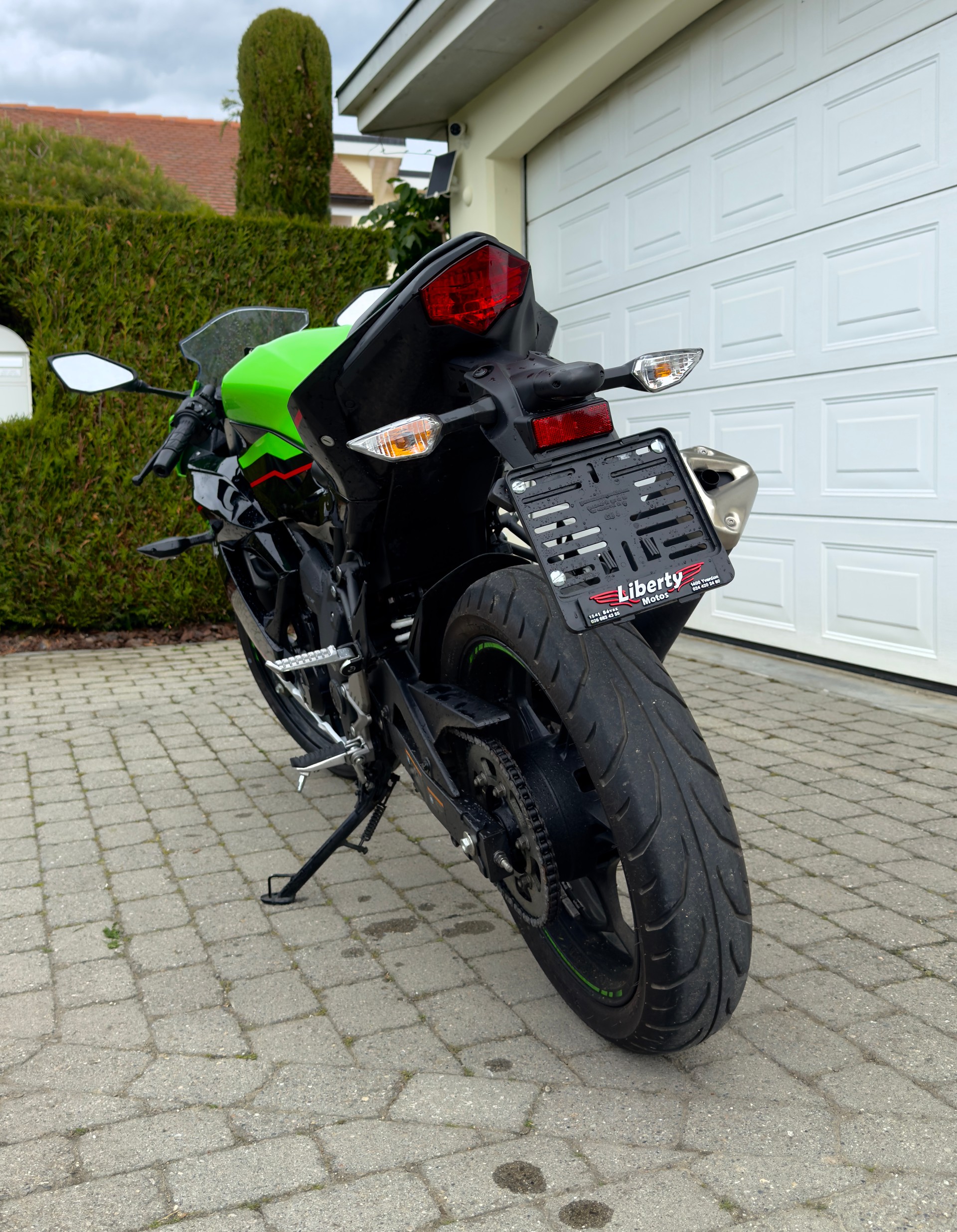 KAWASAKI Ninja 125-image-2