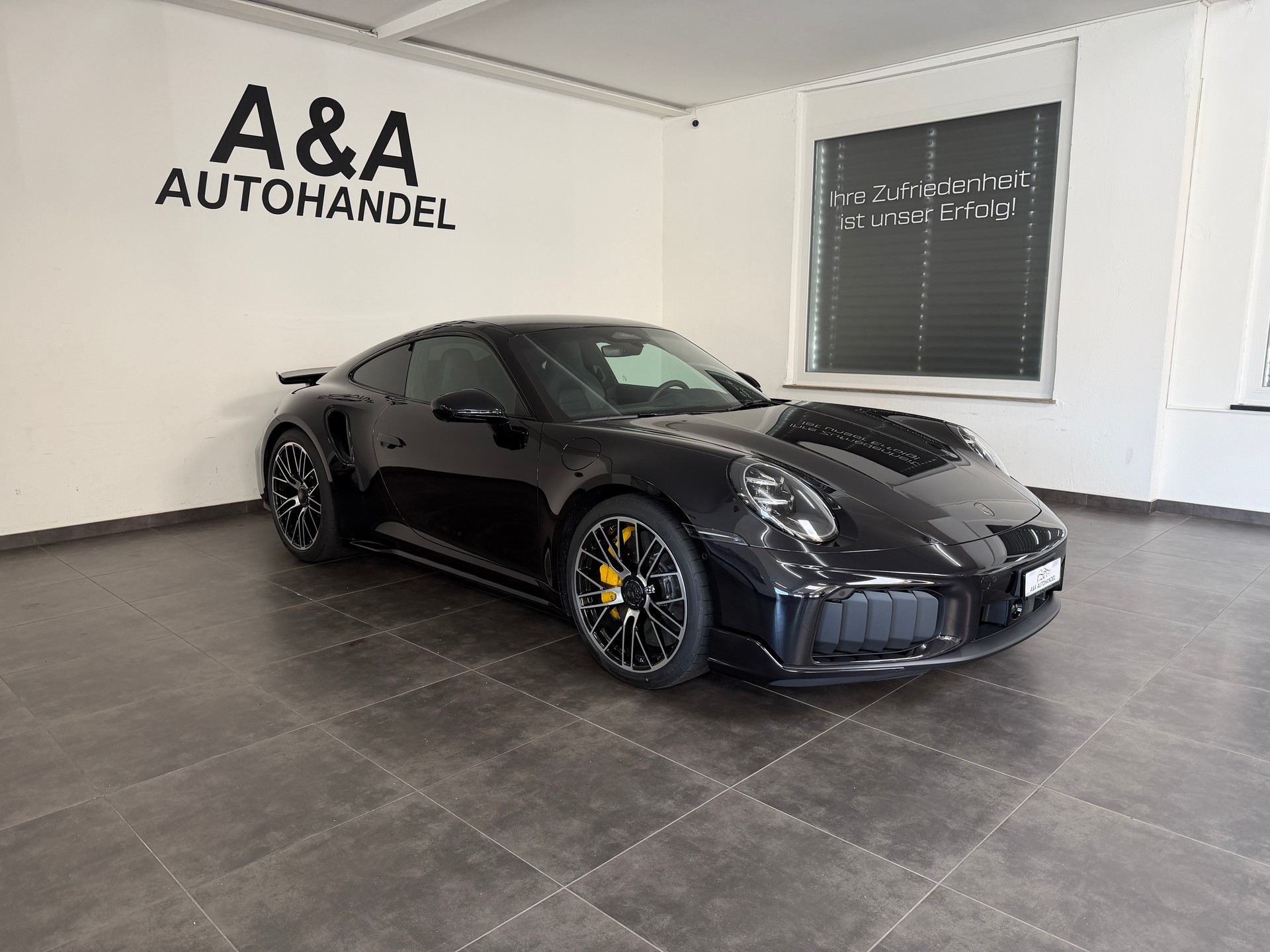 PORSCHE 911 Turbo S PDK