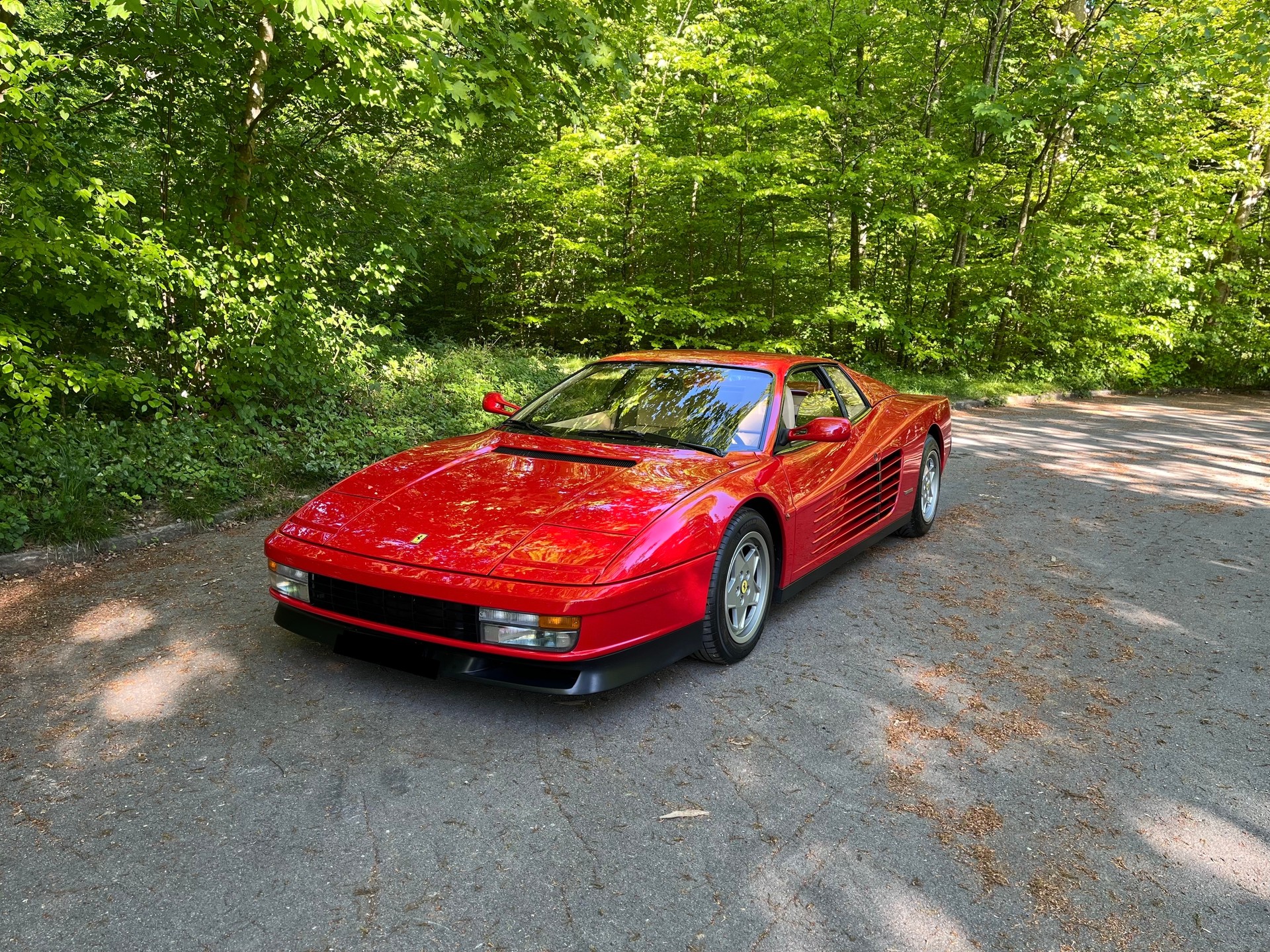 FERRARI Testarossa-image-2