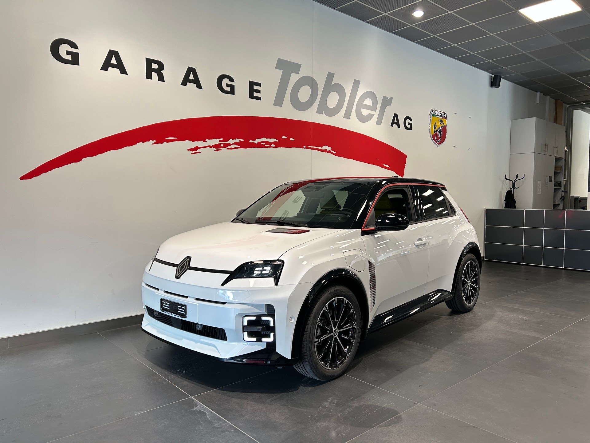 RENAULT R5 E-Tech Comfort Range 52 kWh Iconic Five