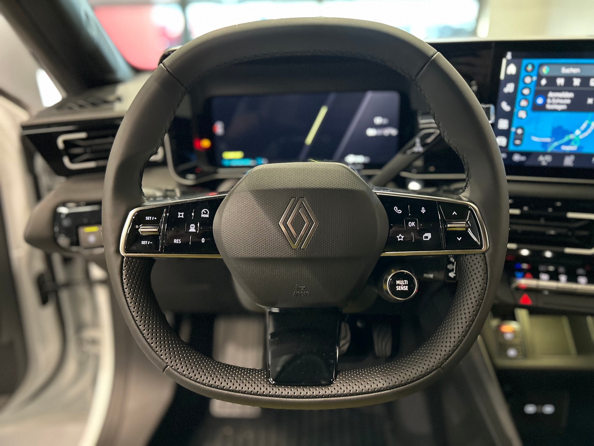 RENAULT R5 E-Tech Comfort Range 52 kWh Iconic Five-image-12