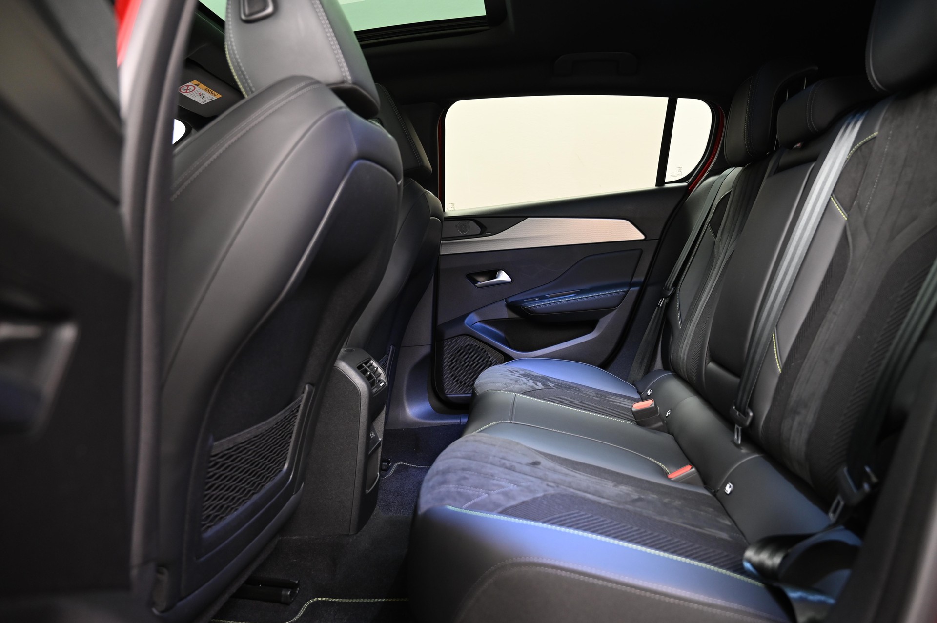 PEUGEOT 308 1.6 PHEV 225 GT-image-5