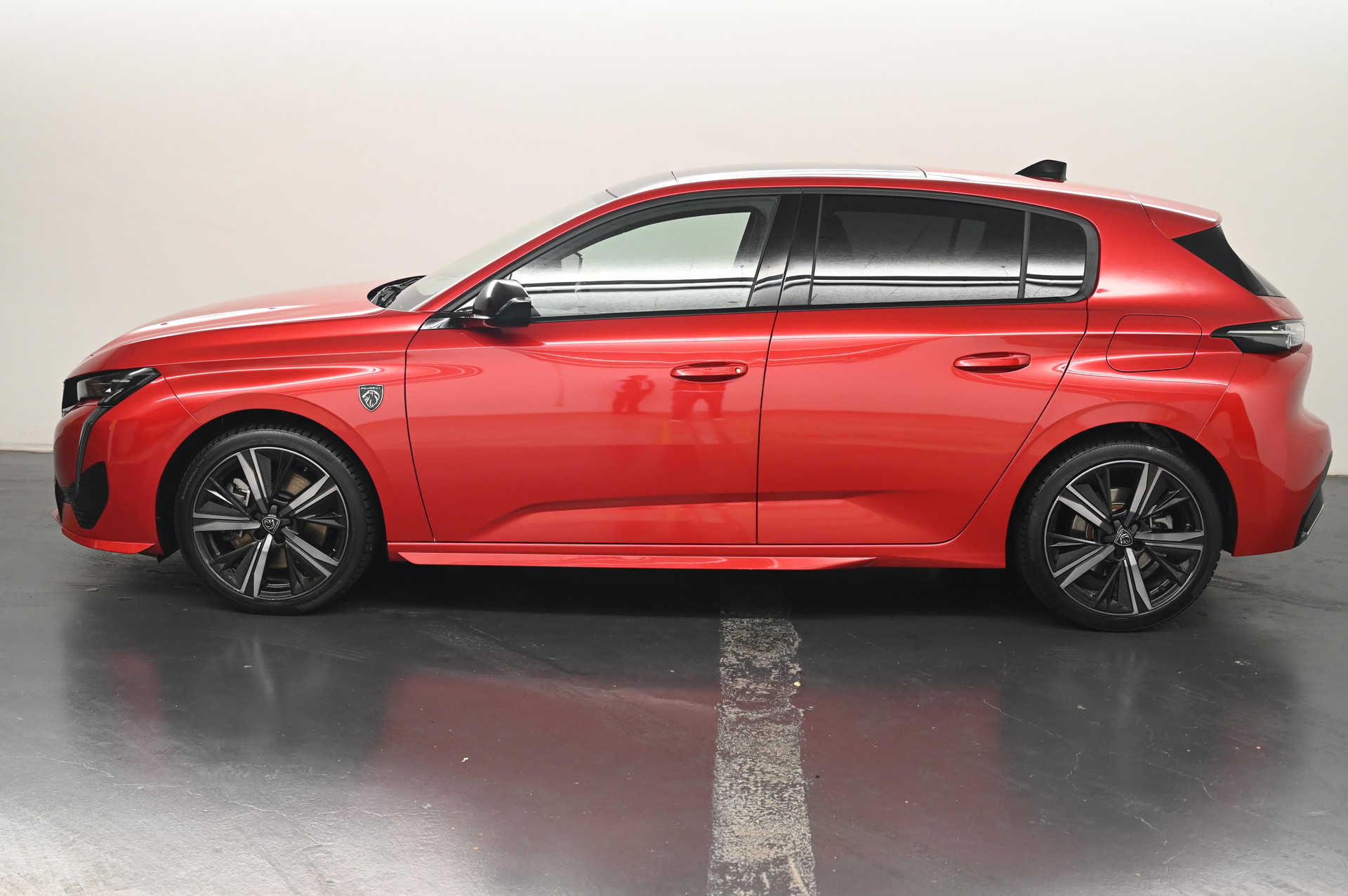 PEUGEOT 308 1.6 PHEV 225 GT-showroom-element-3