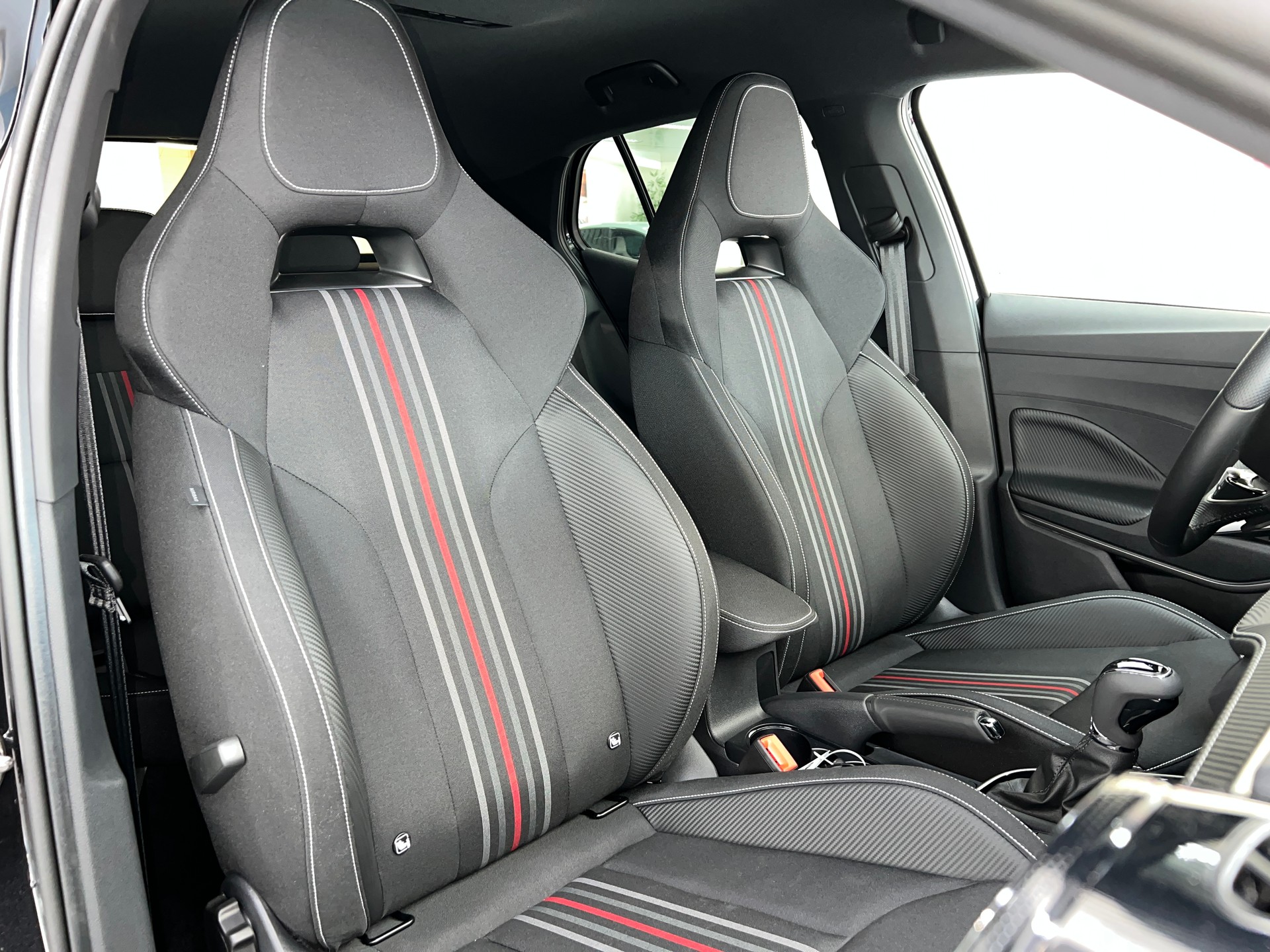 SKODA Fabia 1.5 TSI 130 DSG Monte Carlo / 5 Jahre Garantie-image-9