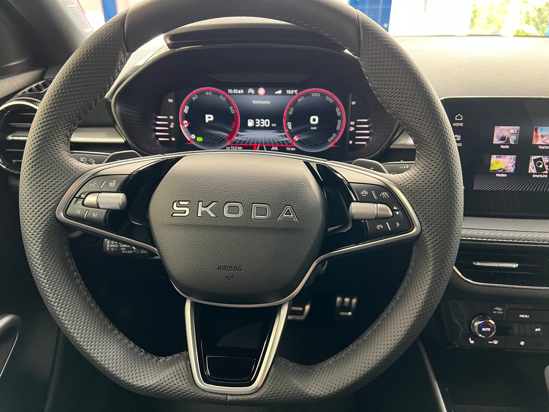 SKODA Fabia 1.5 TSI 130 DSG Monte Carlo / 5 Jahre Garantie-image-12