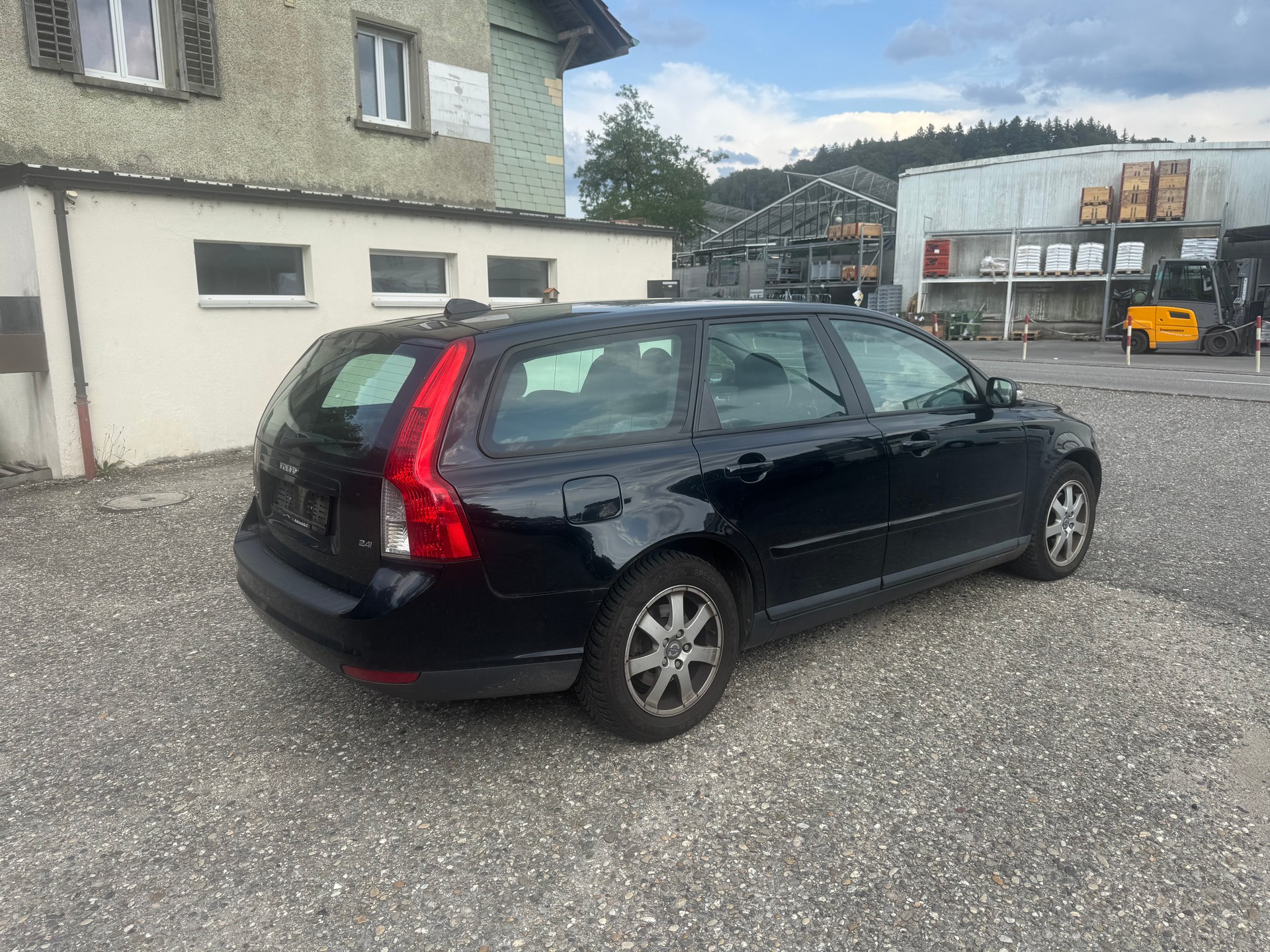 VOLVO V50 2.4I Momentum Geartronic-image-5