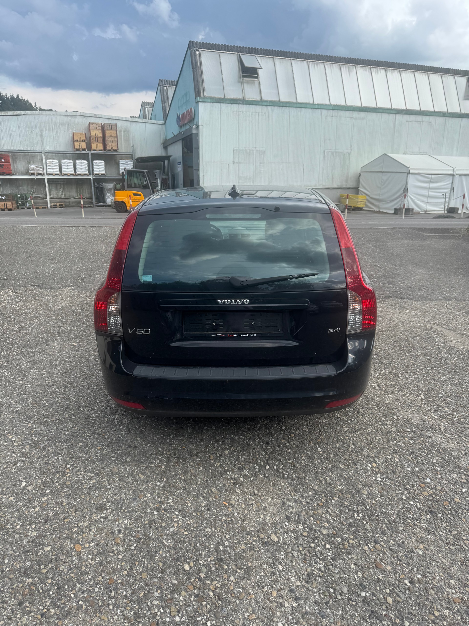VOLVO V50 2.4I Momentum Geartronic-image-6