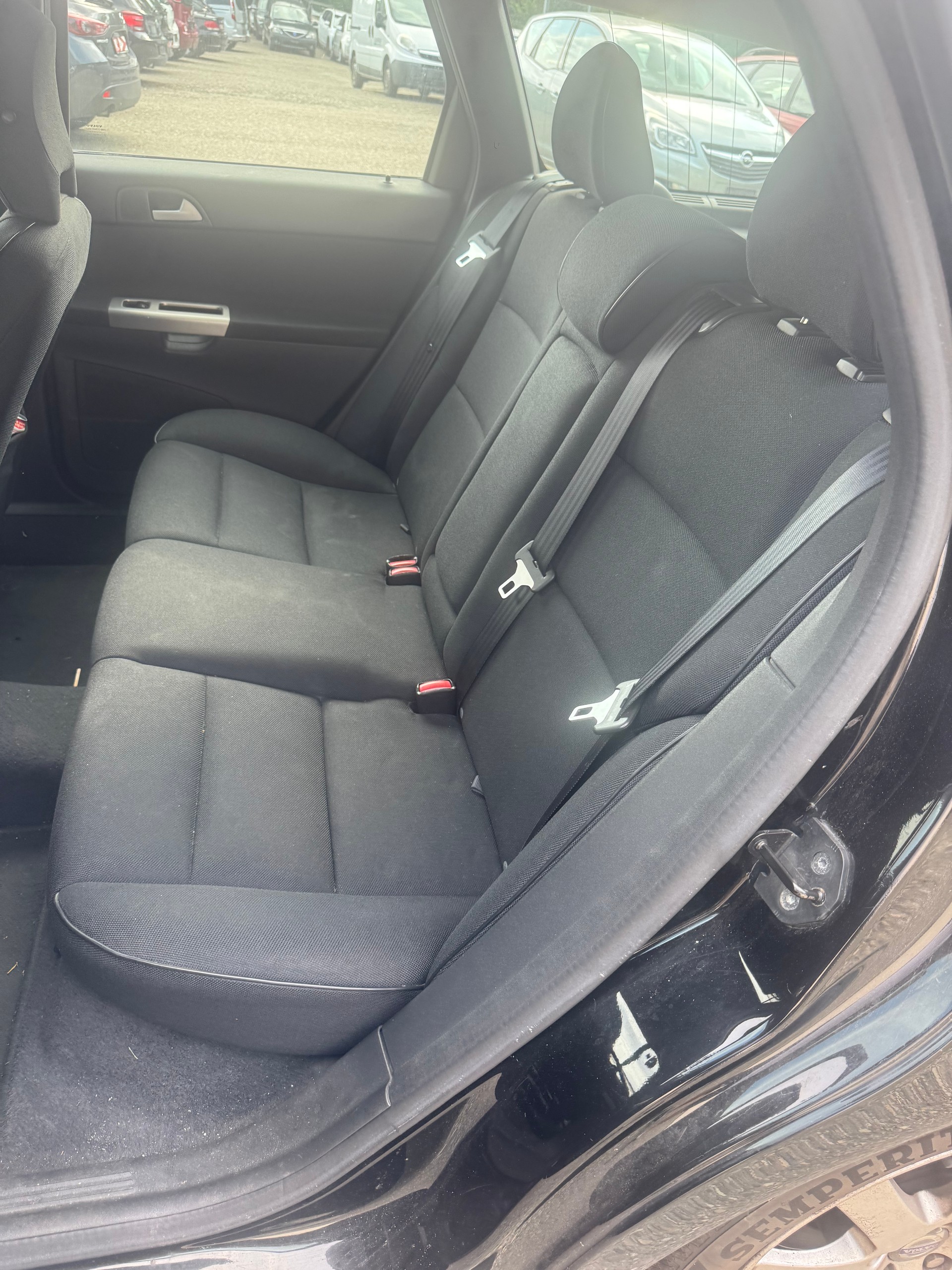 VOLVO V50 2.4I Momentum Geartronic-image-9