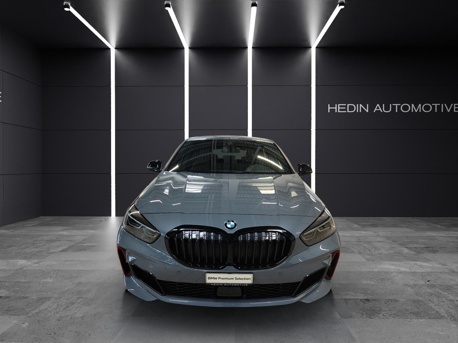 BMW 128ti-showroom-element-2