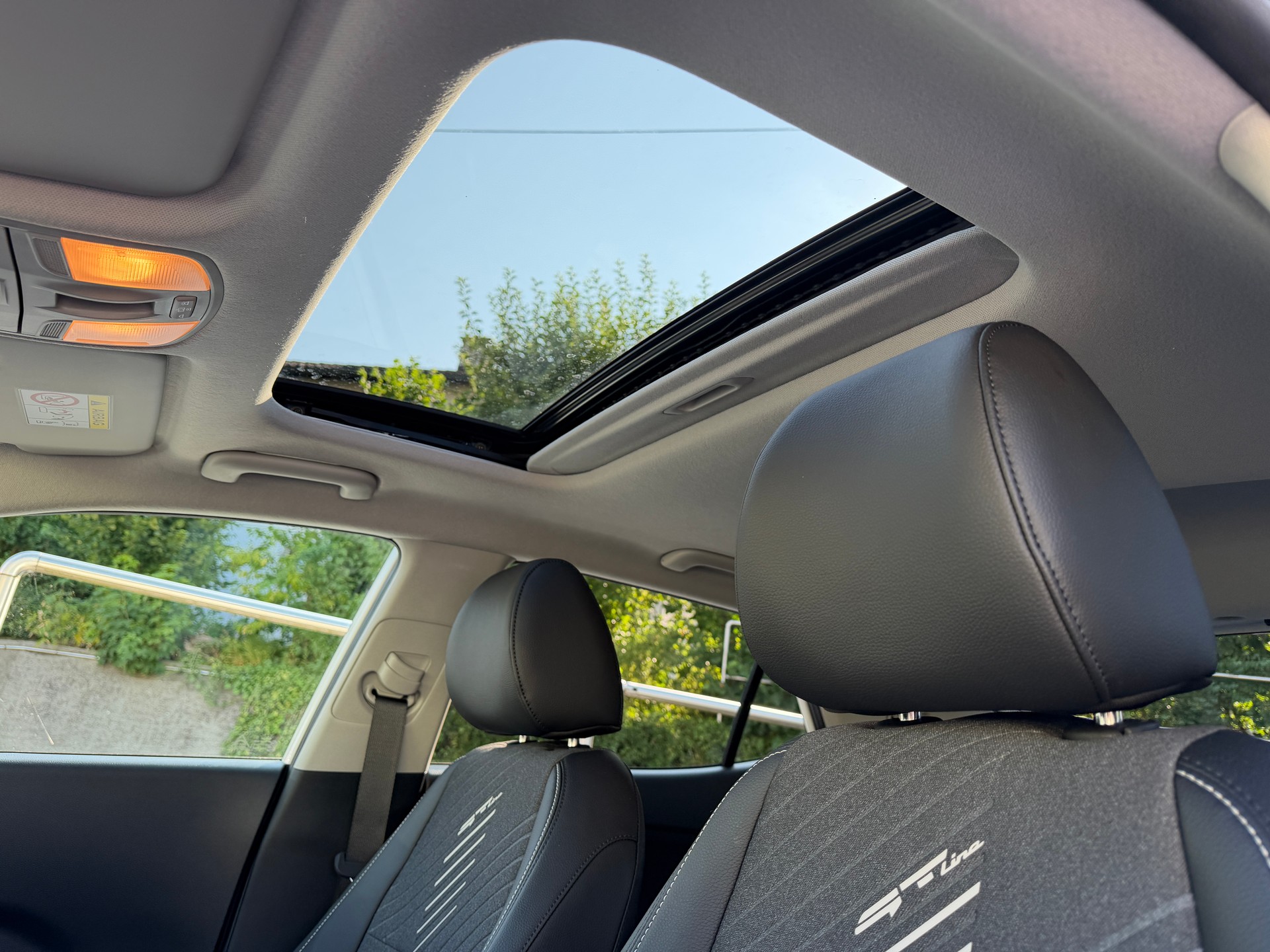 KIA Stonic 1.0 T-GD MHEV GT-Line DCT-image-8