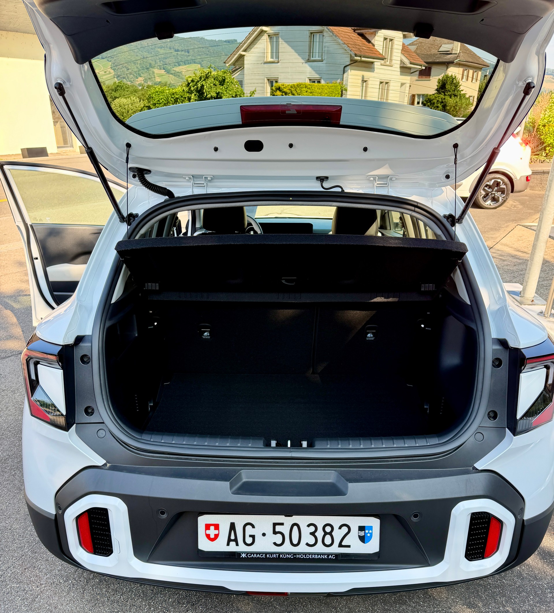 KIA Stonic 1.0 T-GD MHEV GT-Line DCT-image-14