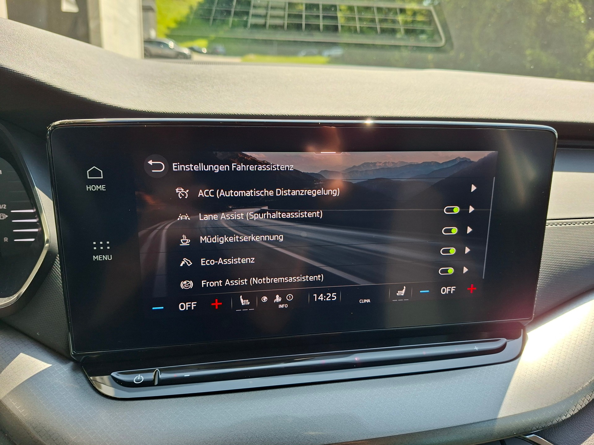 SKODA Octavia Combi 2.0 TDI DSG Ambition 4x4 *Anhängerkupplung 2t*-image-13