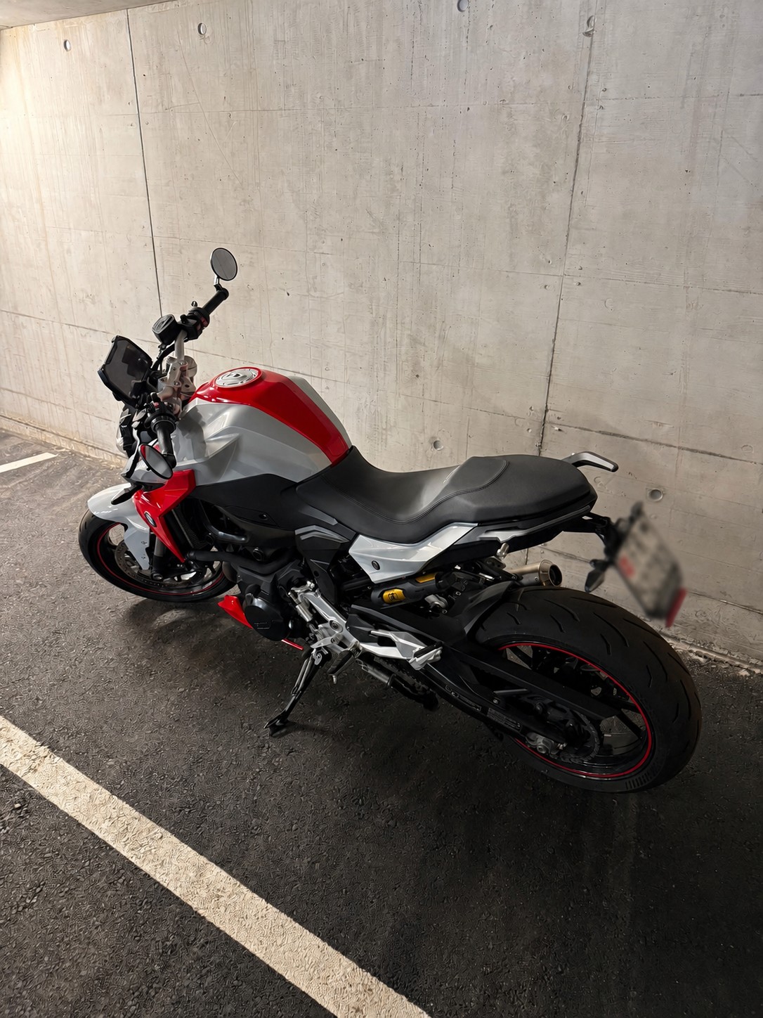 BMW F 900 R ABS-image-3