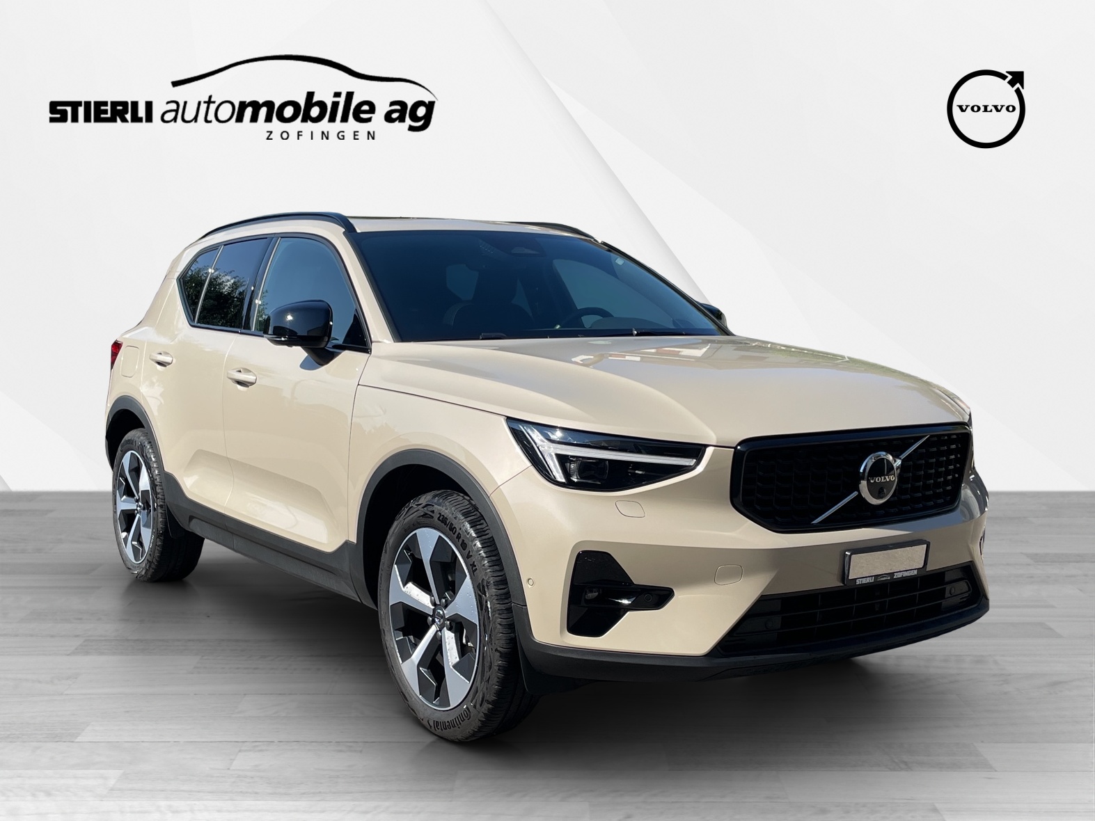 VOLVO XC40 2.0 B4 MH Ultra Dark-showroom-element-2