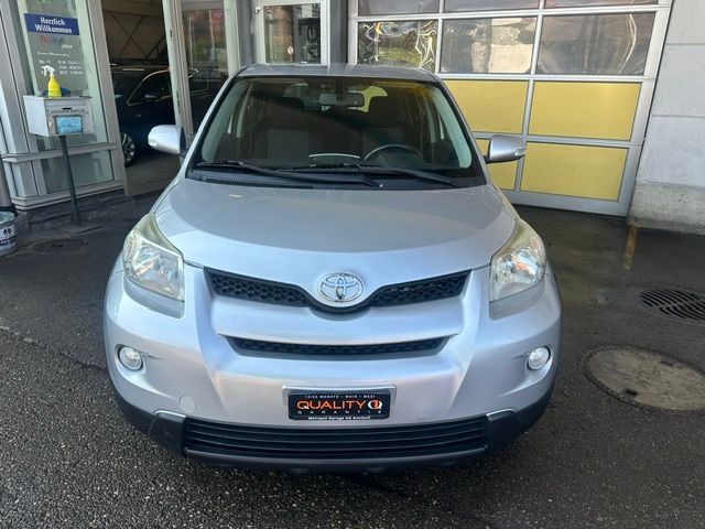 TOYOTA UrbanCruiser 1.4 D-4D Linea Luna 4WD-showroom-element-2