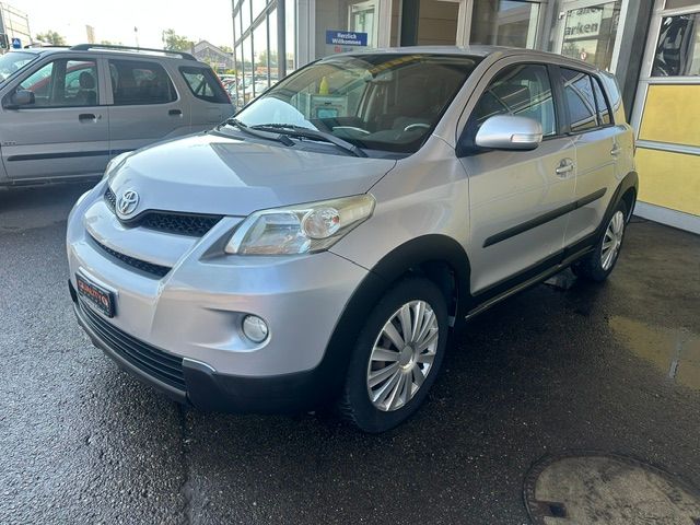 TOYOTA UrbanCruiser 1.4 D-4D Linea Luna 4WD