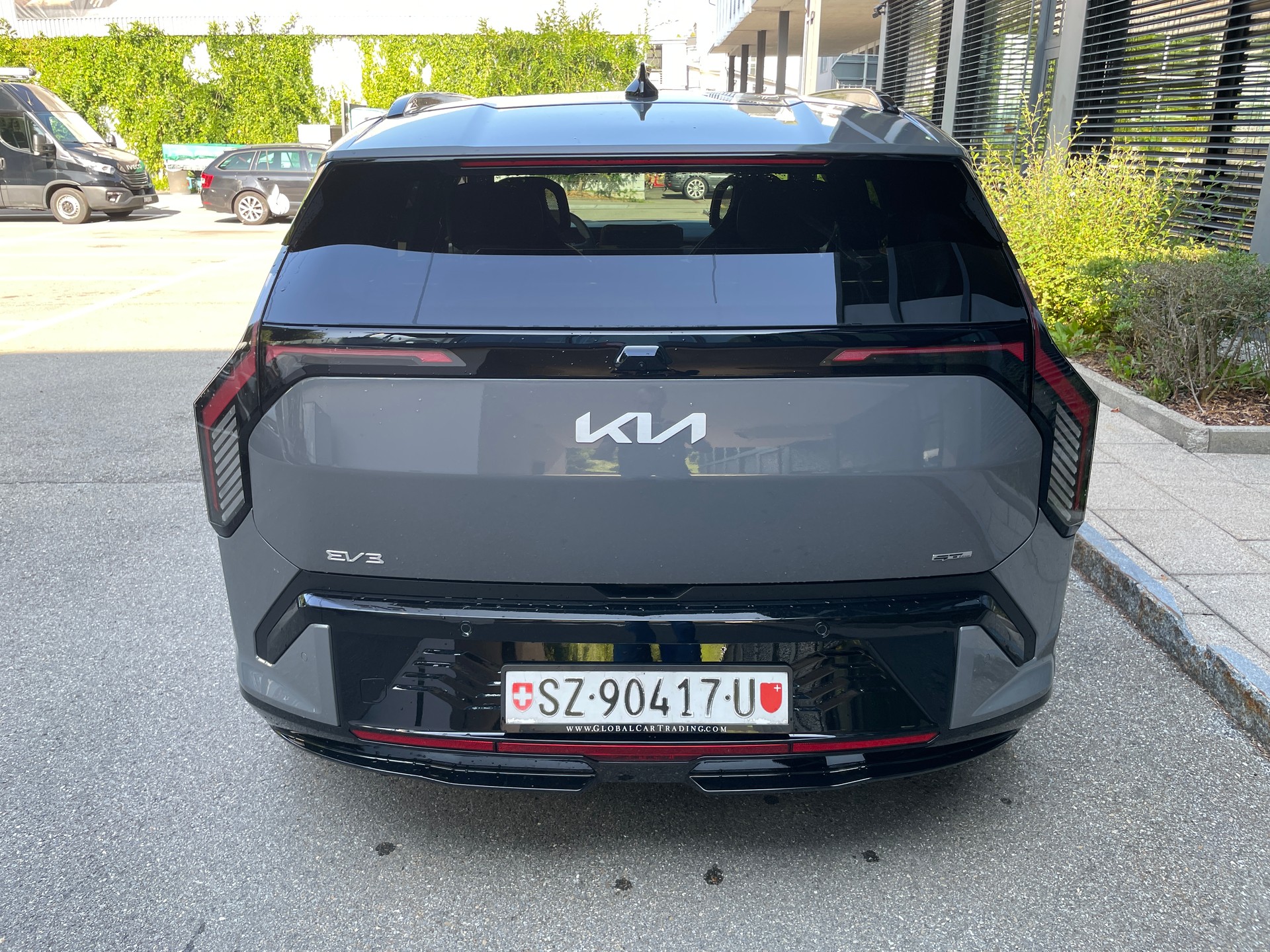 KIA KIA EV3 81,4 kWh GT-Line mit GT-Line Pack, Panoramadach, V2L, AHK (MODELL 26)-showroom-element-3
