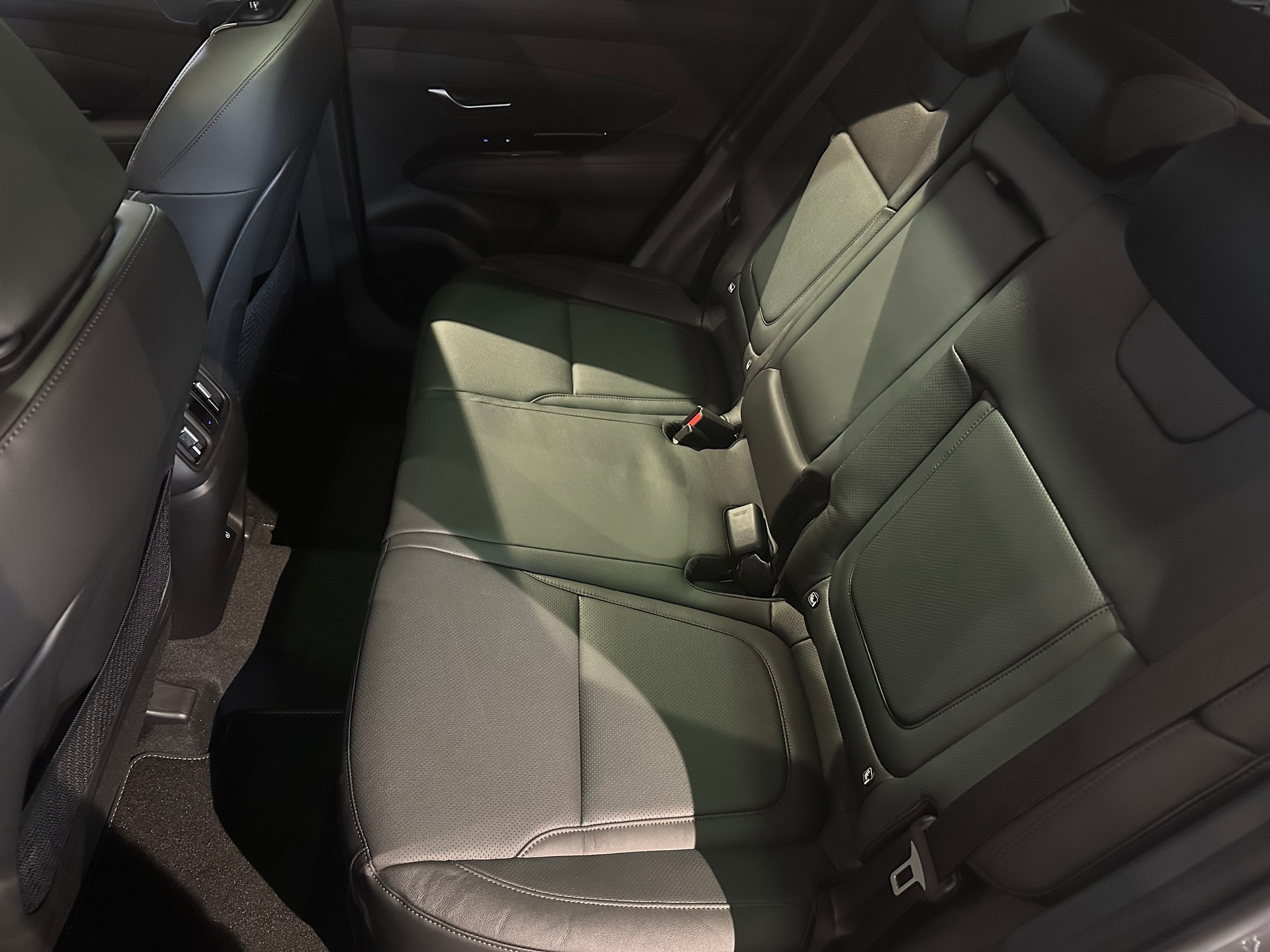 HYUNDAI Tucson 1.6 HEV Vertex Swiss Edition 4WD-image-11