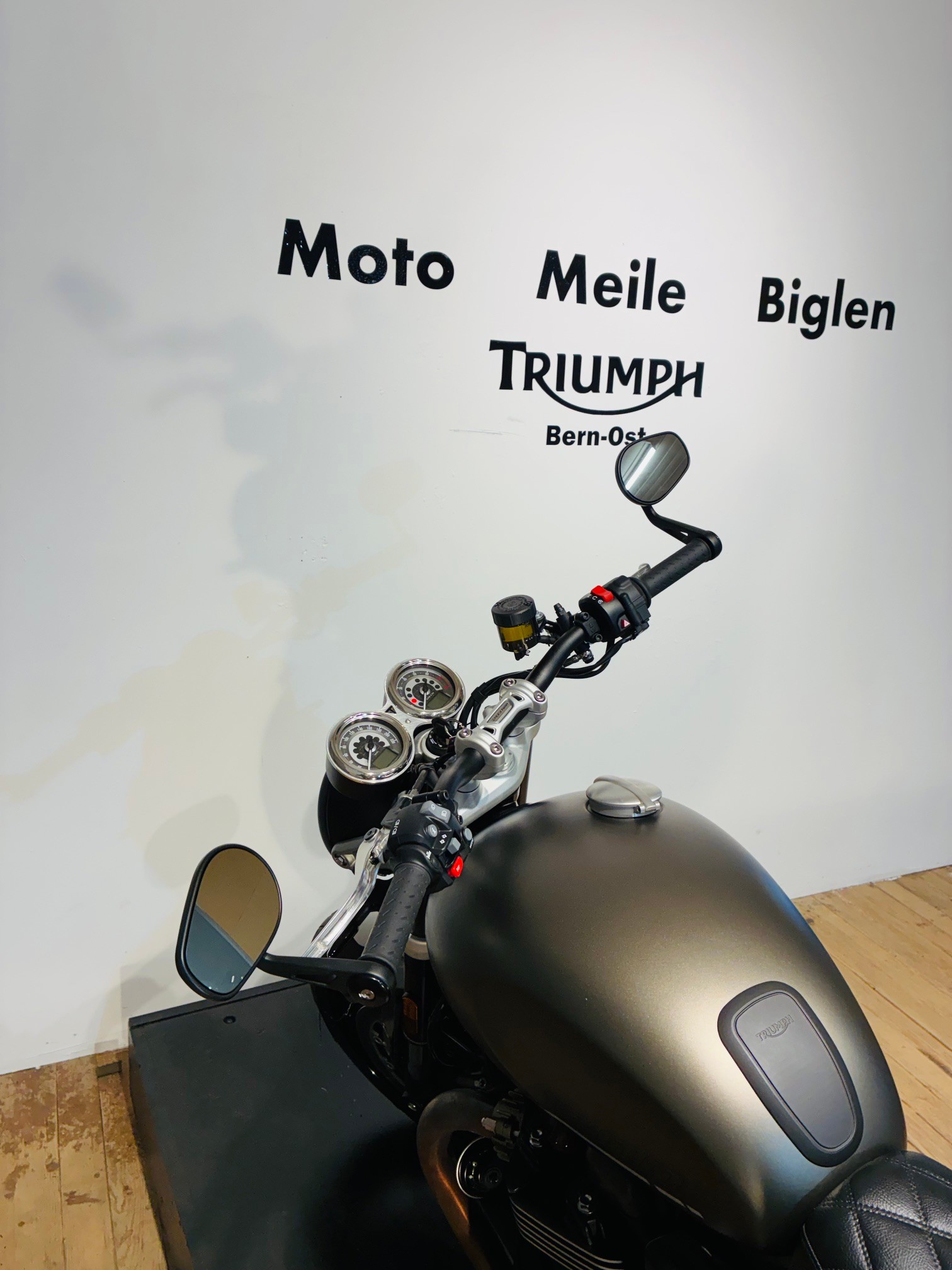 TRIUMPH Speed Twin 1200-image-11