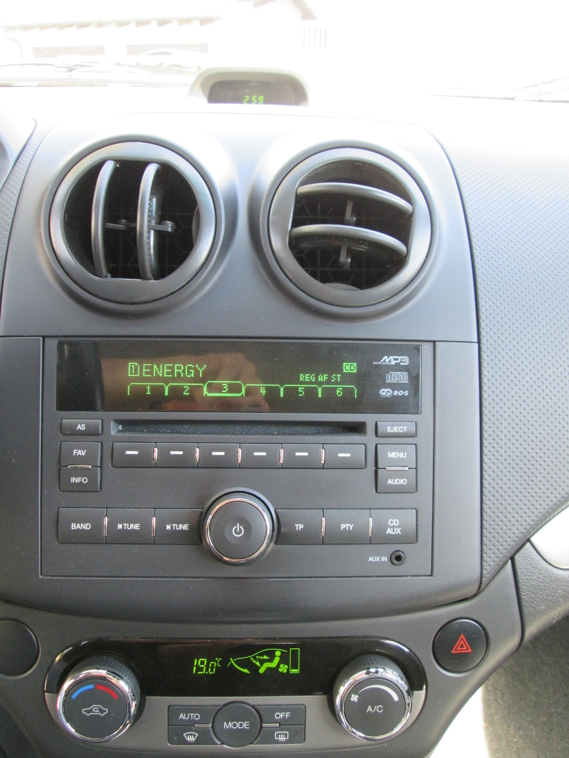 CHEVROLET Aveo 1.4 LT Automatic-image-12