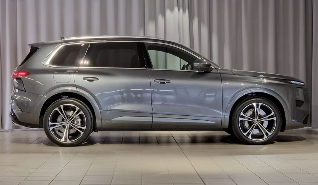 AUDI Q7 SUV TDI quattro 220 kW S-Line, MODELL 2026-showroom-element-1