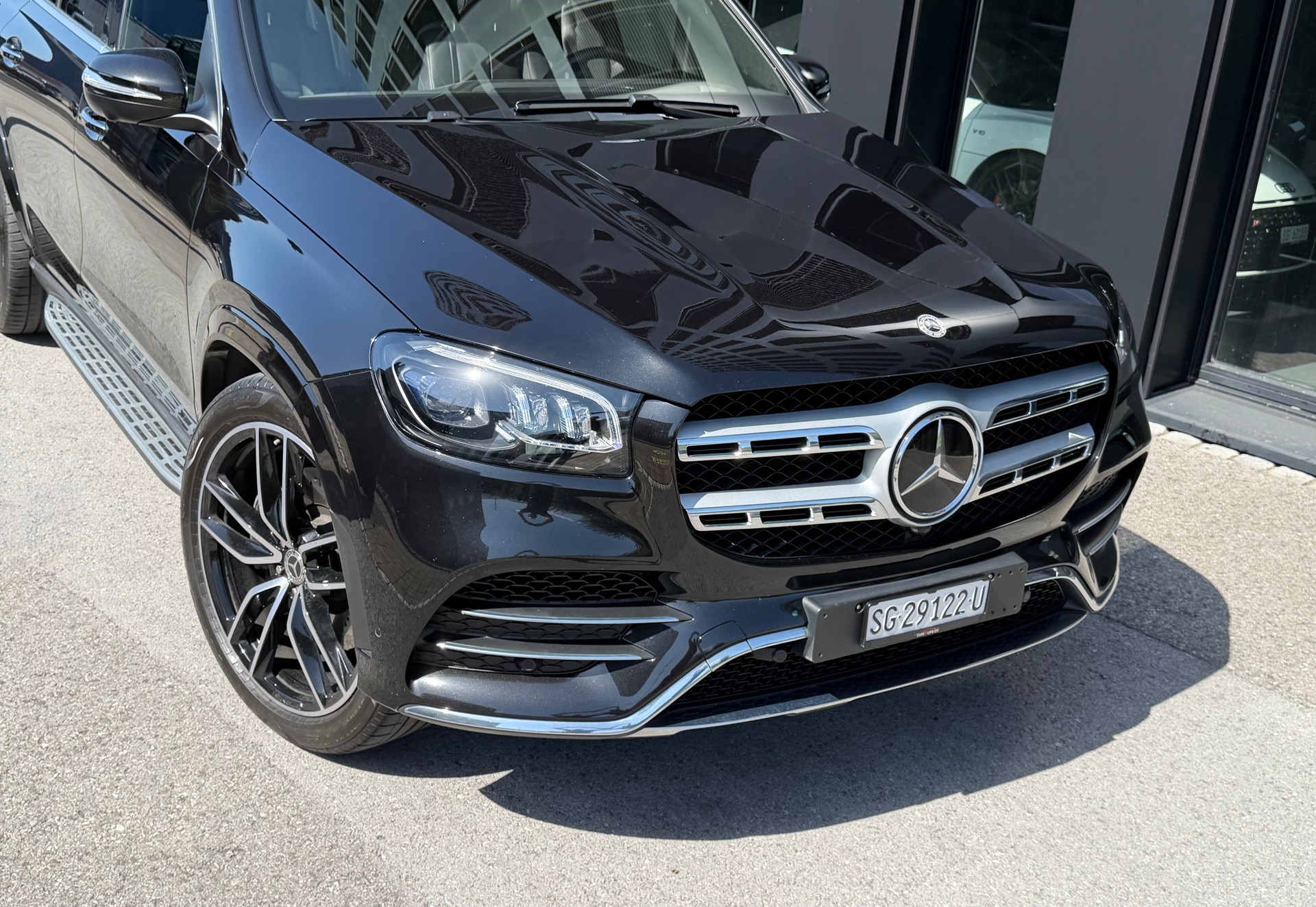 MERCEDES-BENZ GLS 580 4Matic AMG Line ♦️ab Service*Topausstattung*1.Hand♦️-showroom-element-2