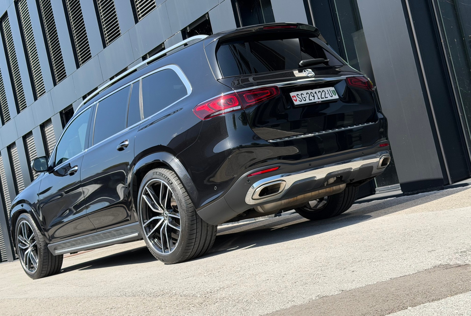 MERCEDES-BENZ GLS 580 4Matic AMG Line ♦️ab Service*Topausstattung*1.Hand♦️-showroom-element-3