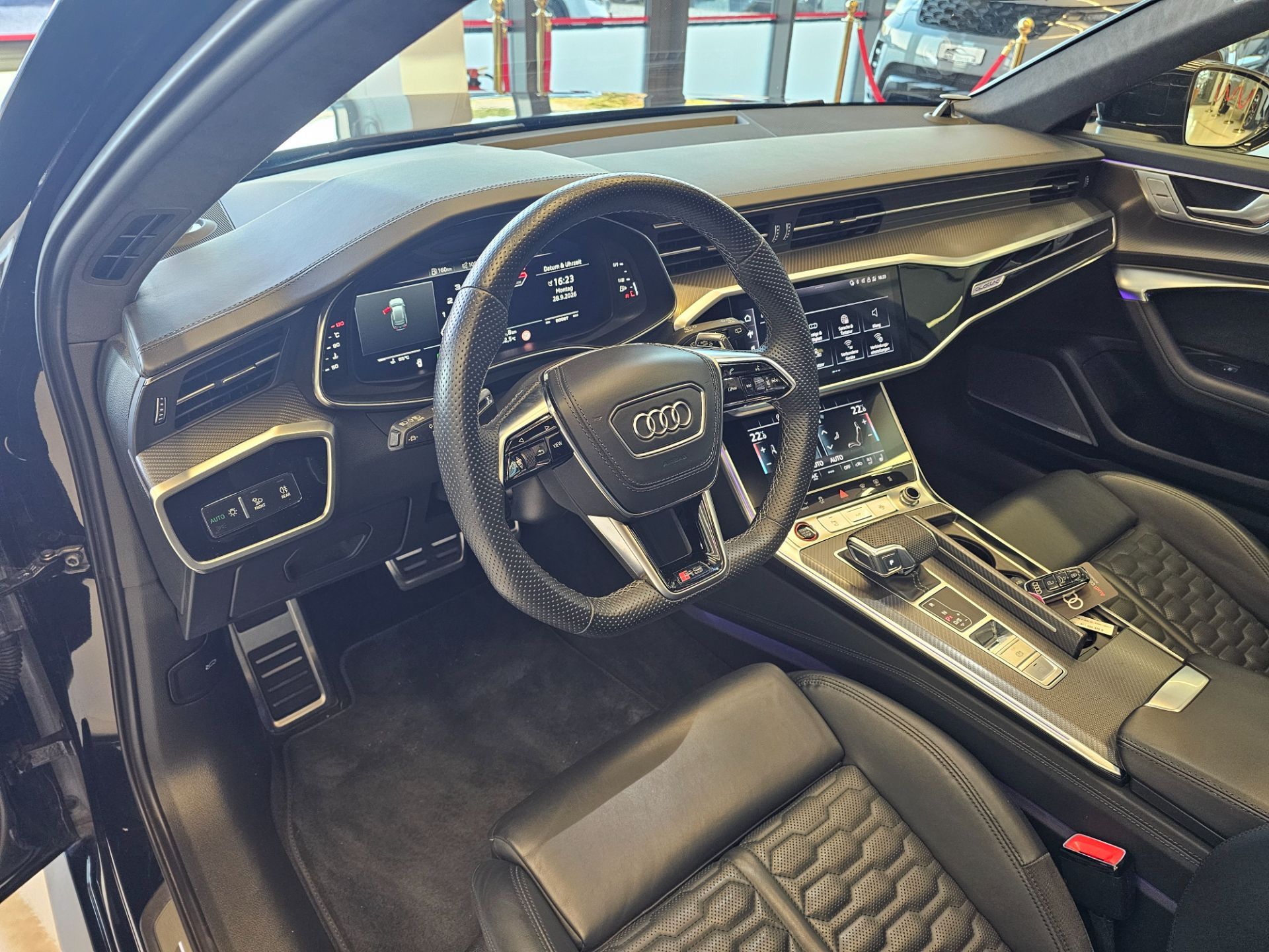 AUDI RS6 Avant 4.0 TFSI V8 quattro-image-9