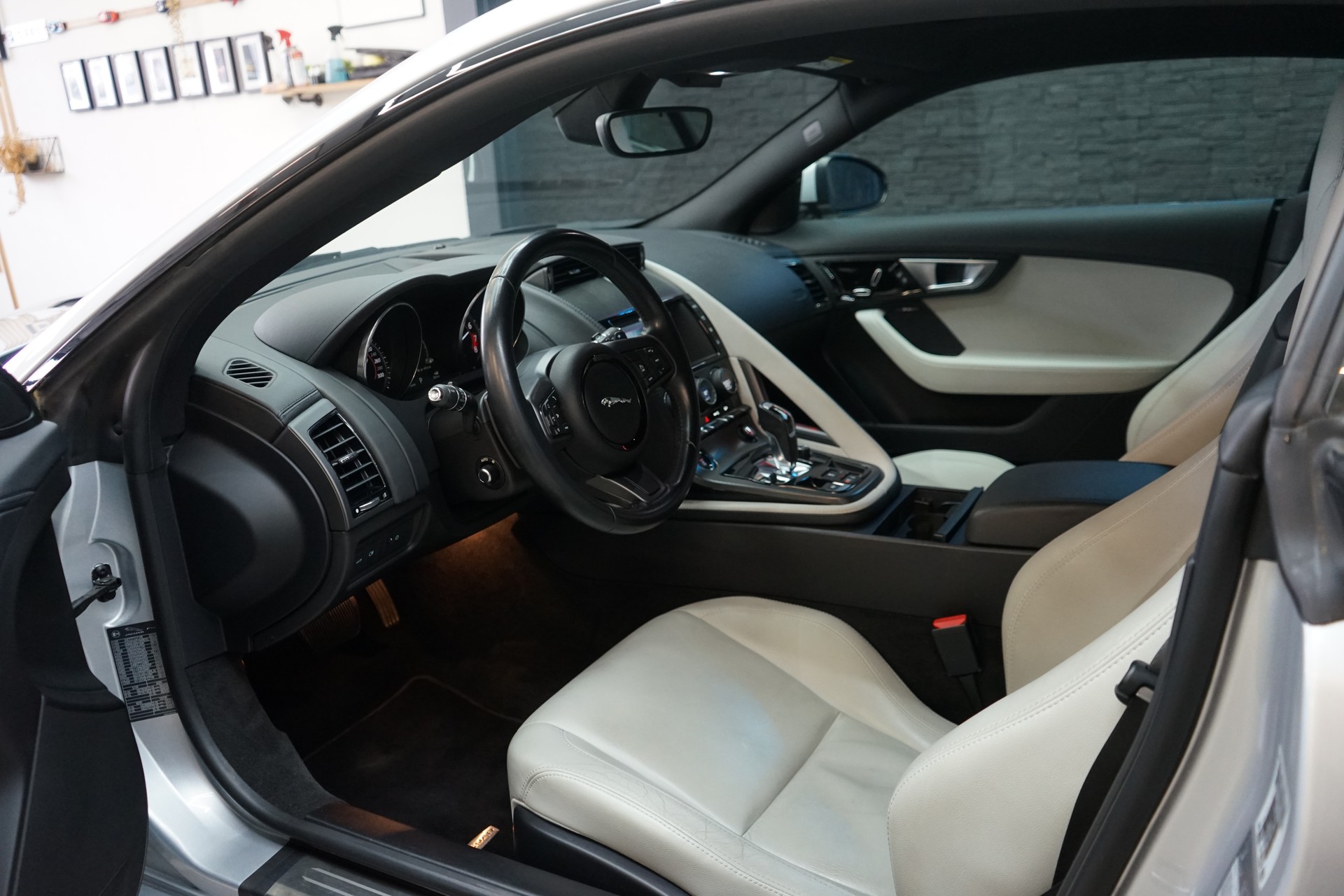 JAGUAR F-Type Coupé 3.0 V6 S/C-image-4