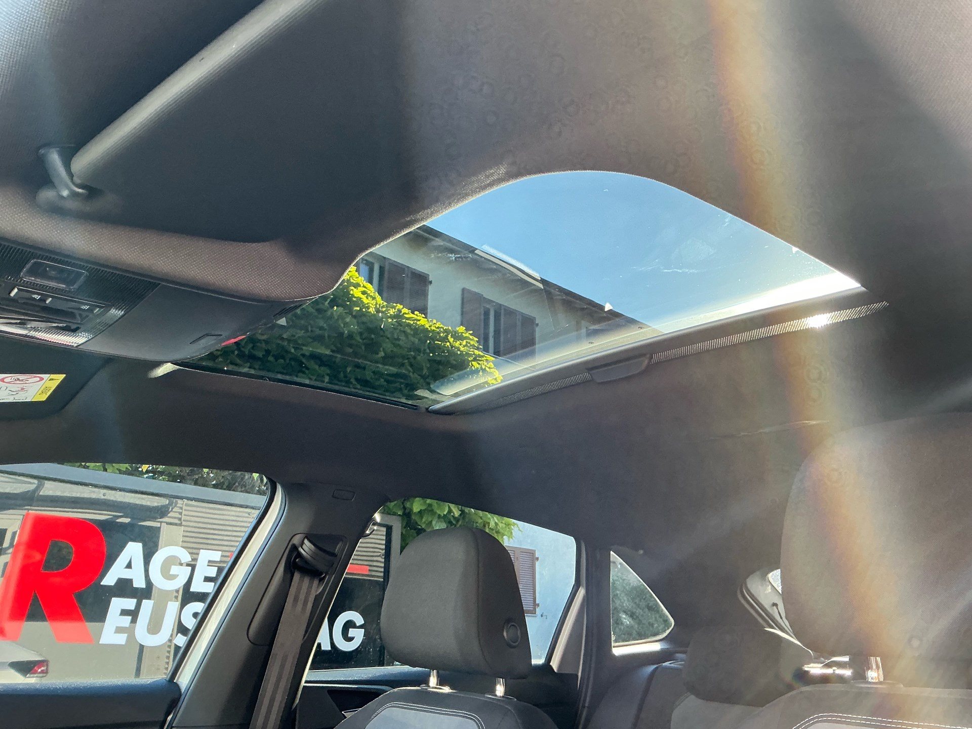 VW Taigo 1.5 TSI DSG R-LINE-image-8