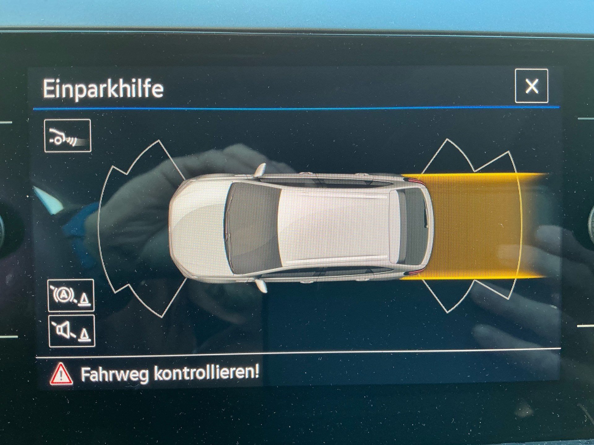 VW Taigo 1.5 TSI DSG R-LINE-image-16