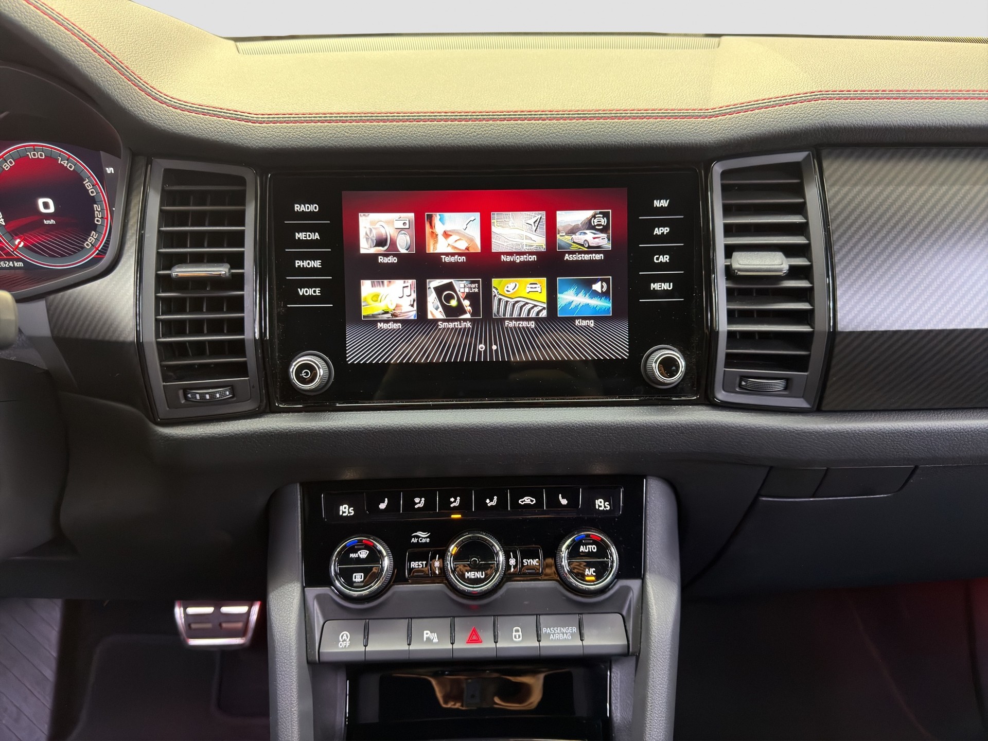 SKODA Kodiaq 2.0 TSI 4x4 RS-image-8