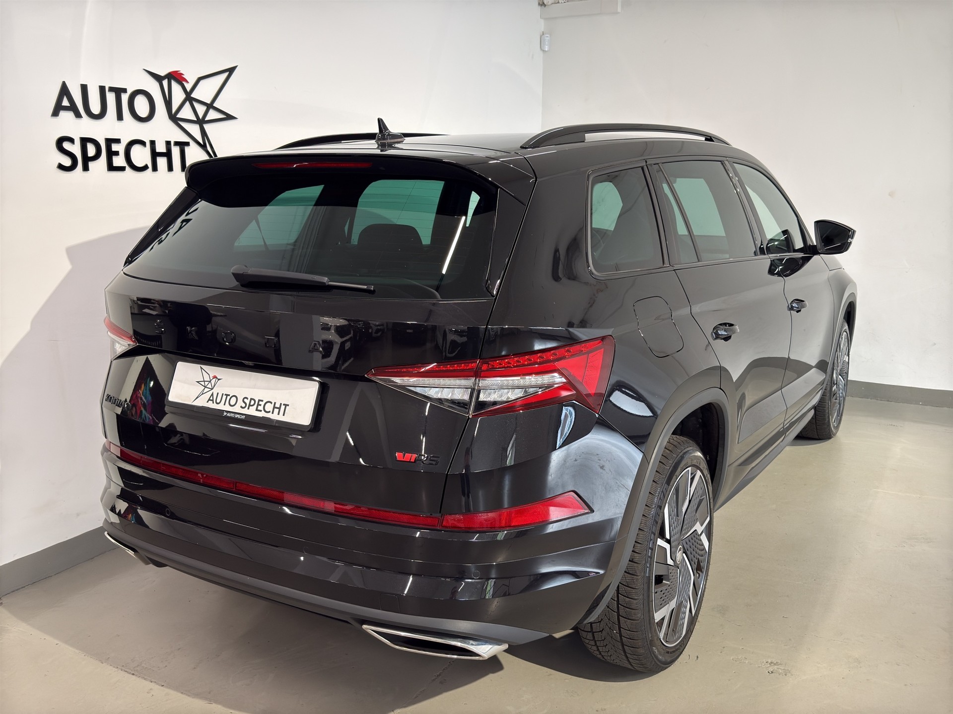 SKODA Kodiaq 2.0 TSI 4x4 RS-image-4