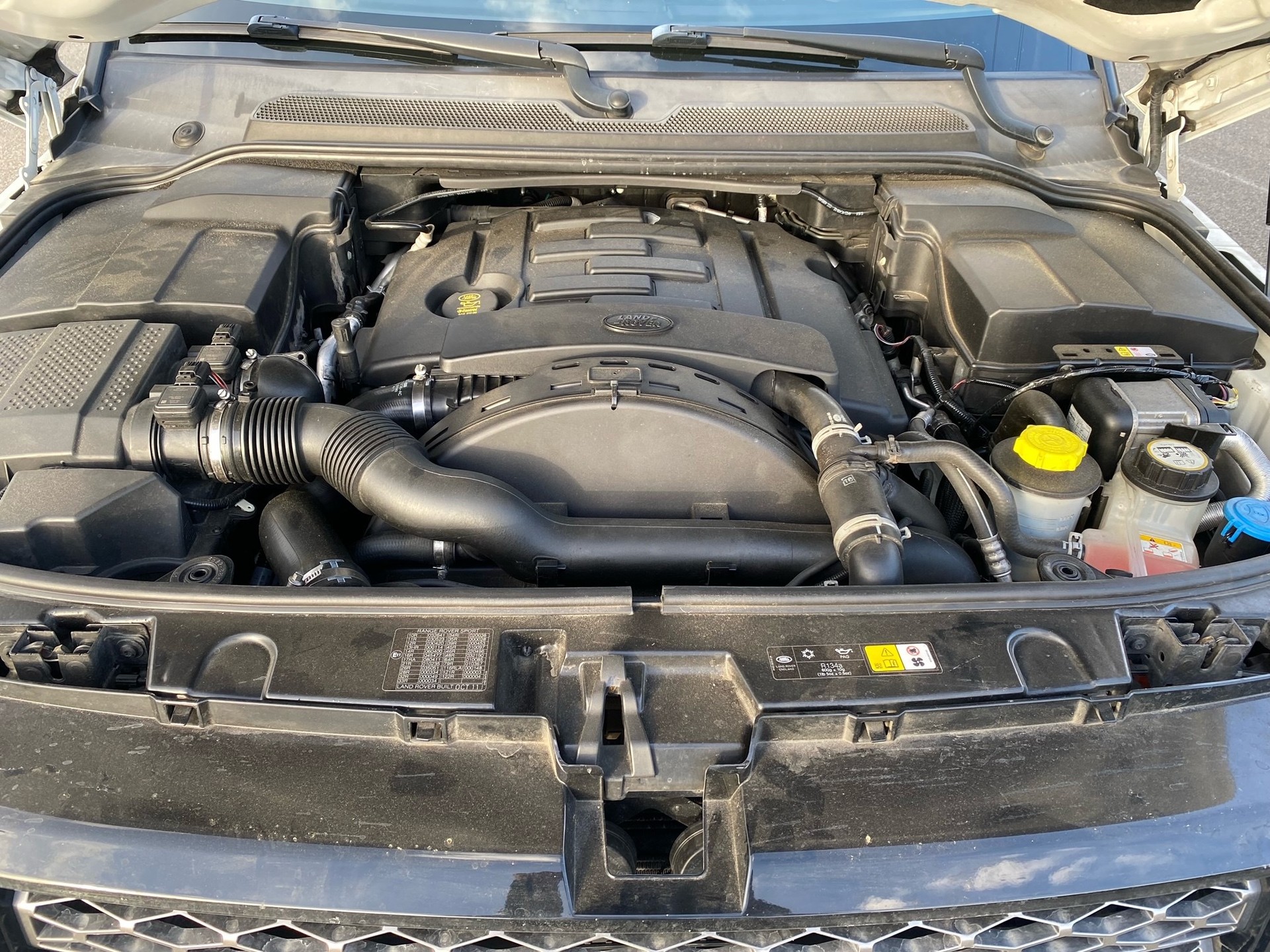 LAND ROVER Range Rover Sport 3.0 TDV6 HSE Automatic-image-10