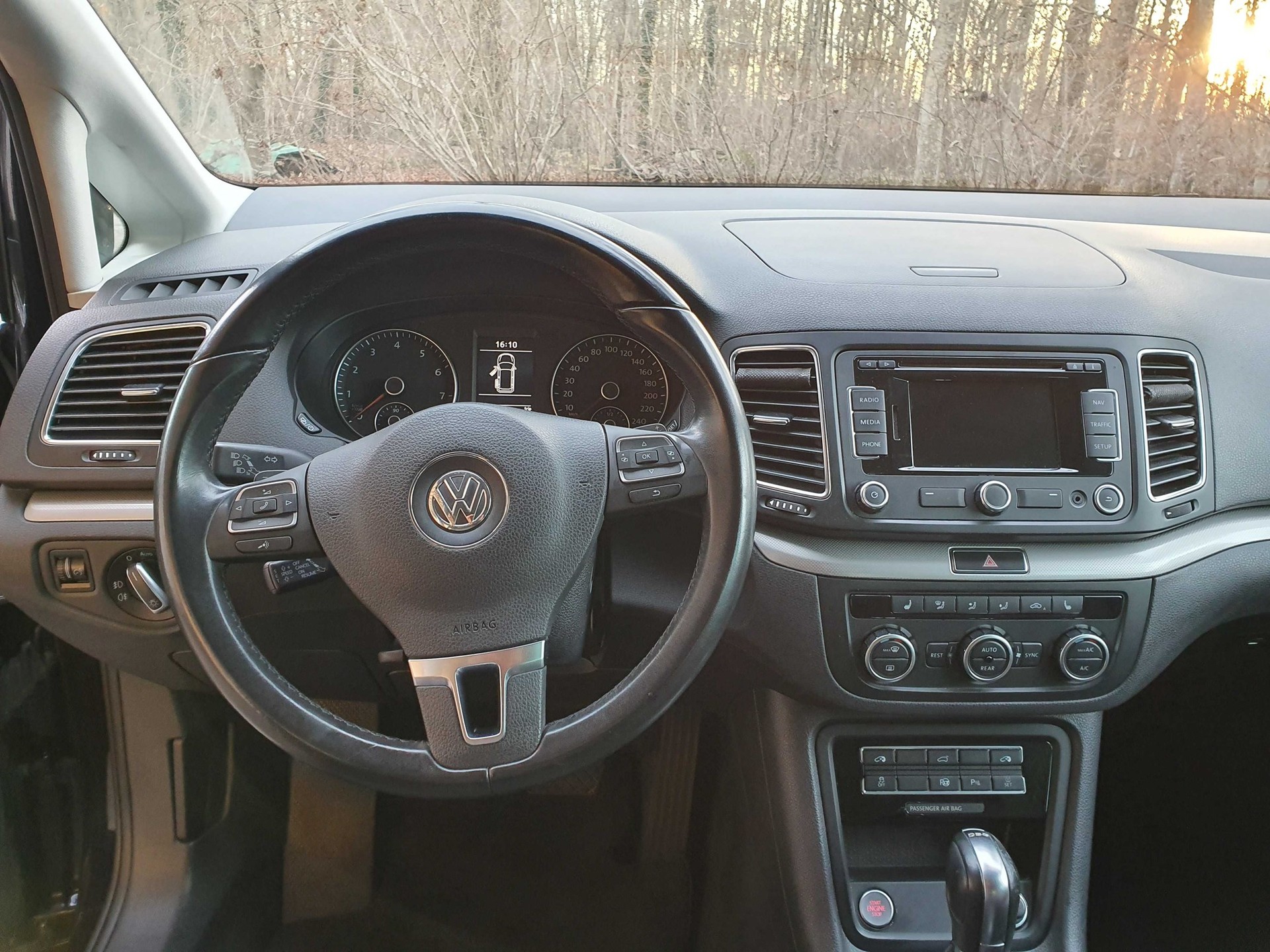 VW Sharan 2.0 TSI Comfortline DSG-image-5